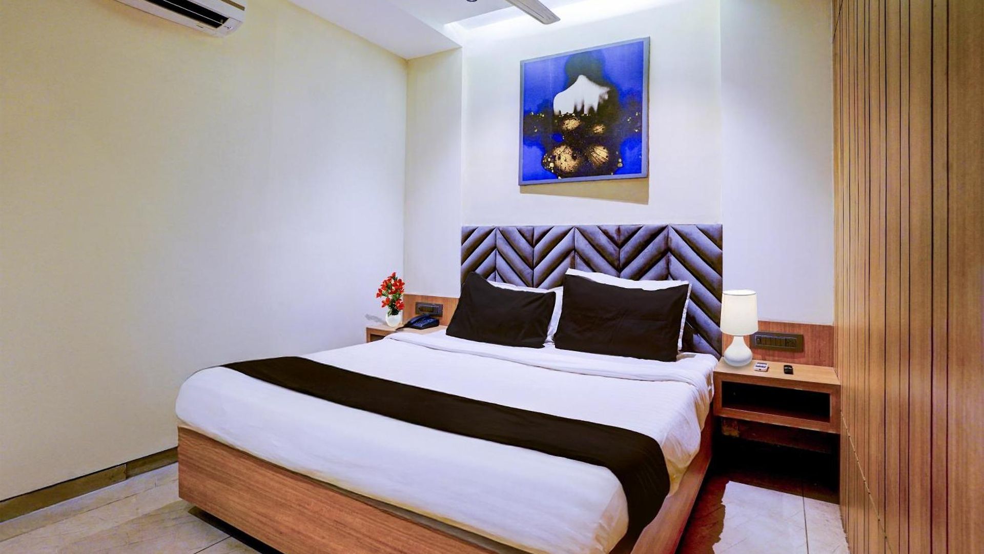 Super Townhouse Oak New Nashik Highway Kalyan Bhiwandi Hotel