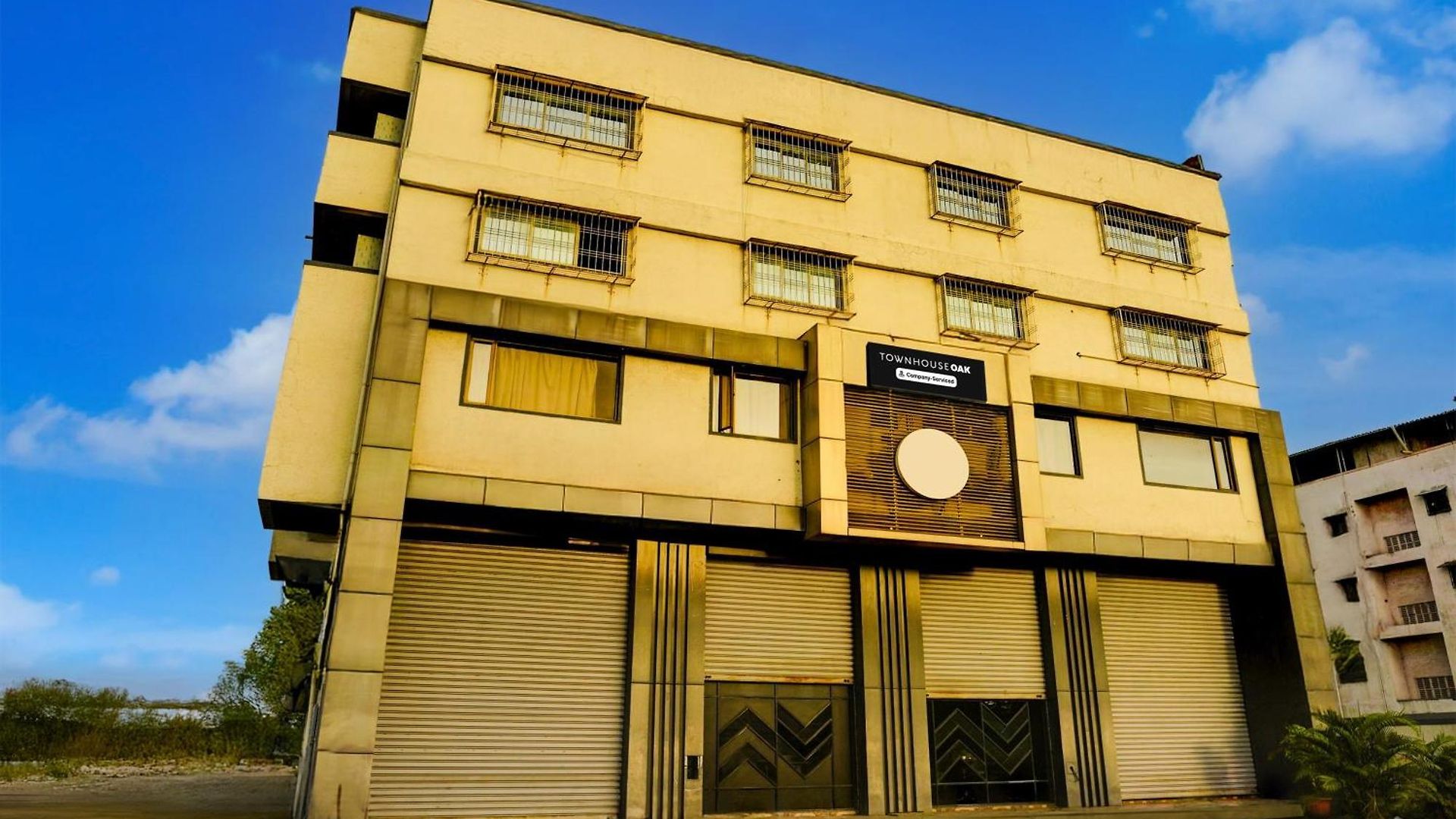 Super Townhouse Oak New Nashik Highway Kalyan Bhiwandi Mumbai