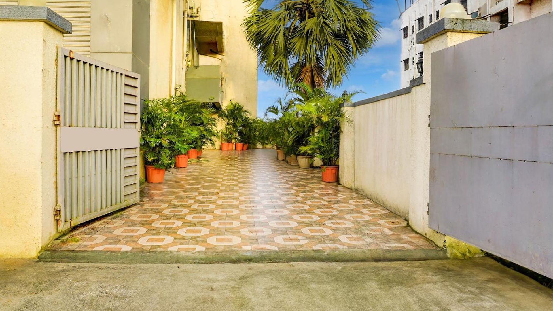 Super Townhouse Oak New Nashik Highway Kalyan Bhiwandi Hotel Mumbai
