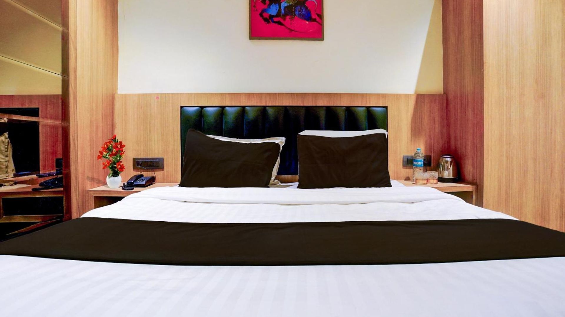 Super Townhouse Oak New Nashik Highway Kalyan Bhiwandi