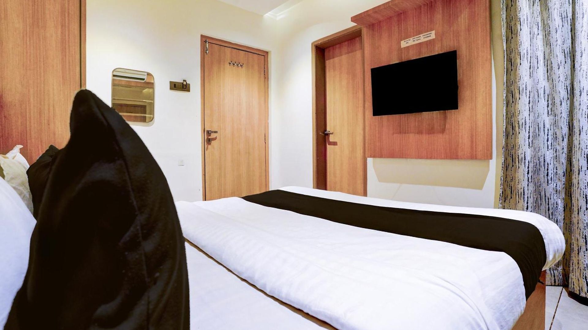 Super Townhouse Oak New Nashik Highway Kalyan Bhiwandi Hotel 4*