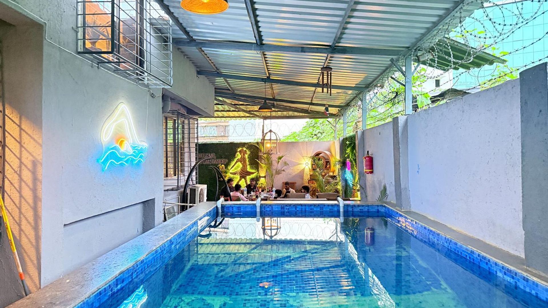 Villa Hilltop Hideaway Party Friendly 4bhk Pool By Spacez *