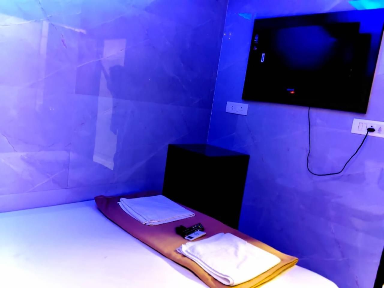 Aashray Residency And Boarding