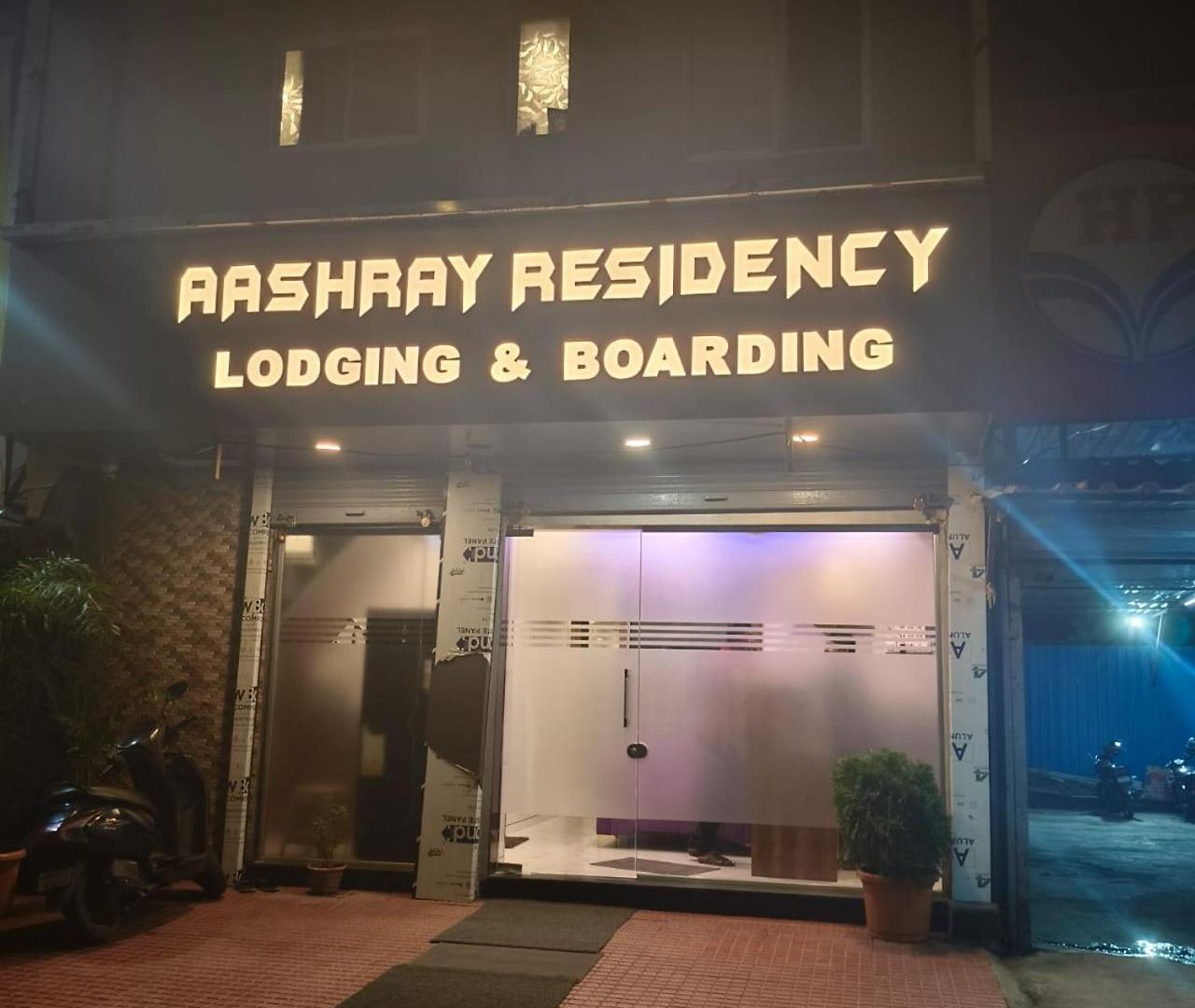 Aashray Residency And Boarding