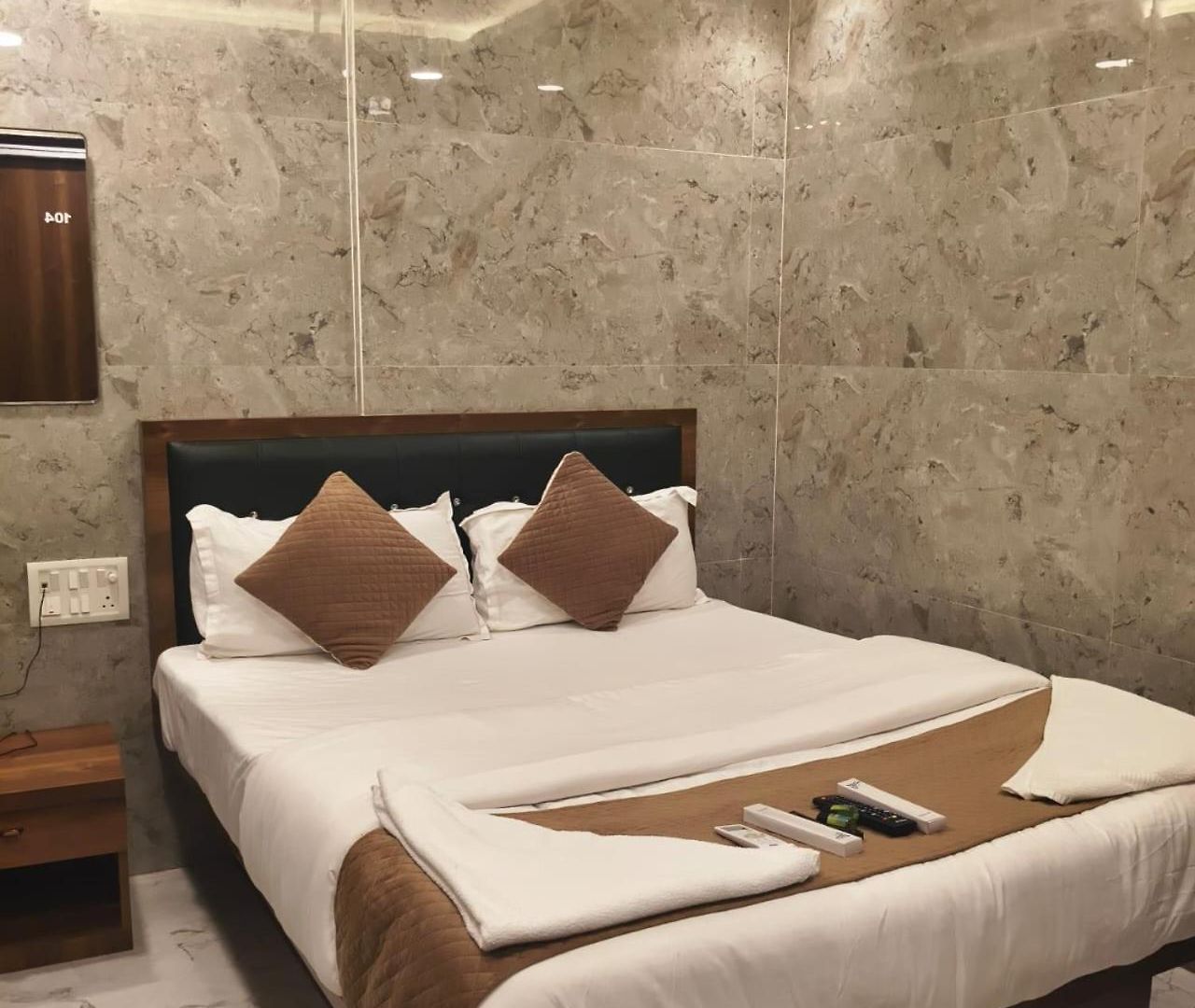 Aashray Residency And Boarding Mumbai