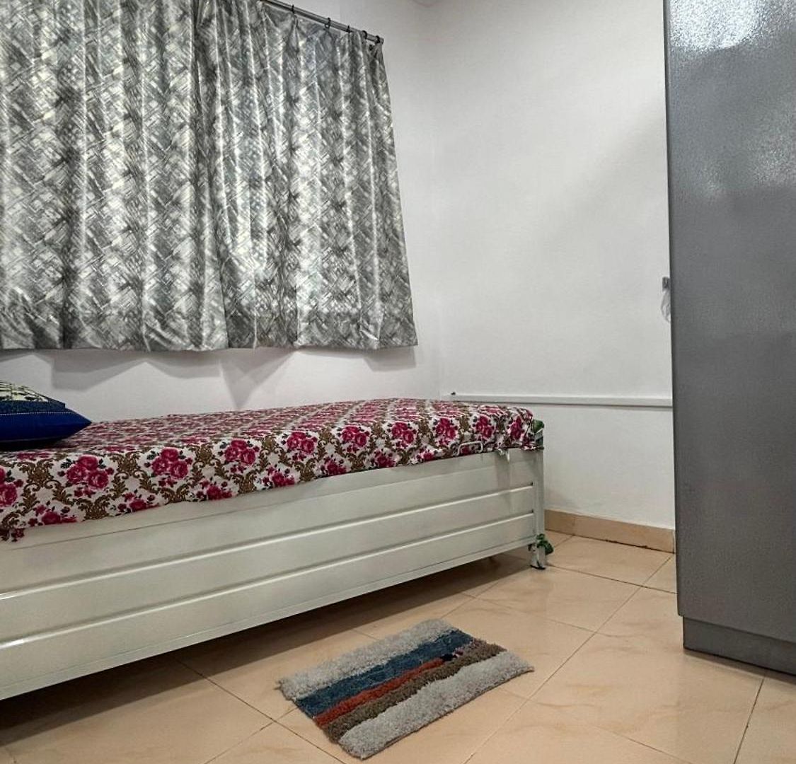 House Homestay *