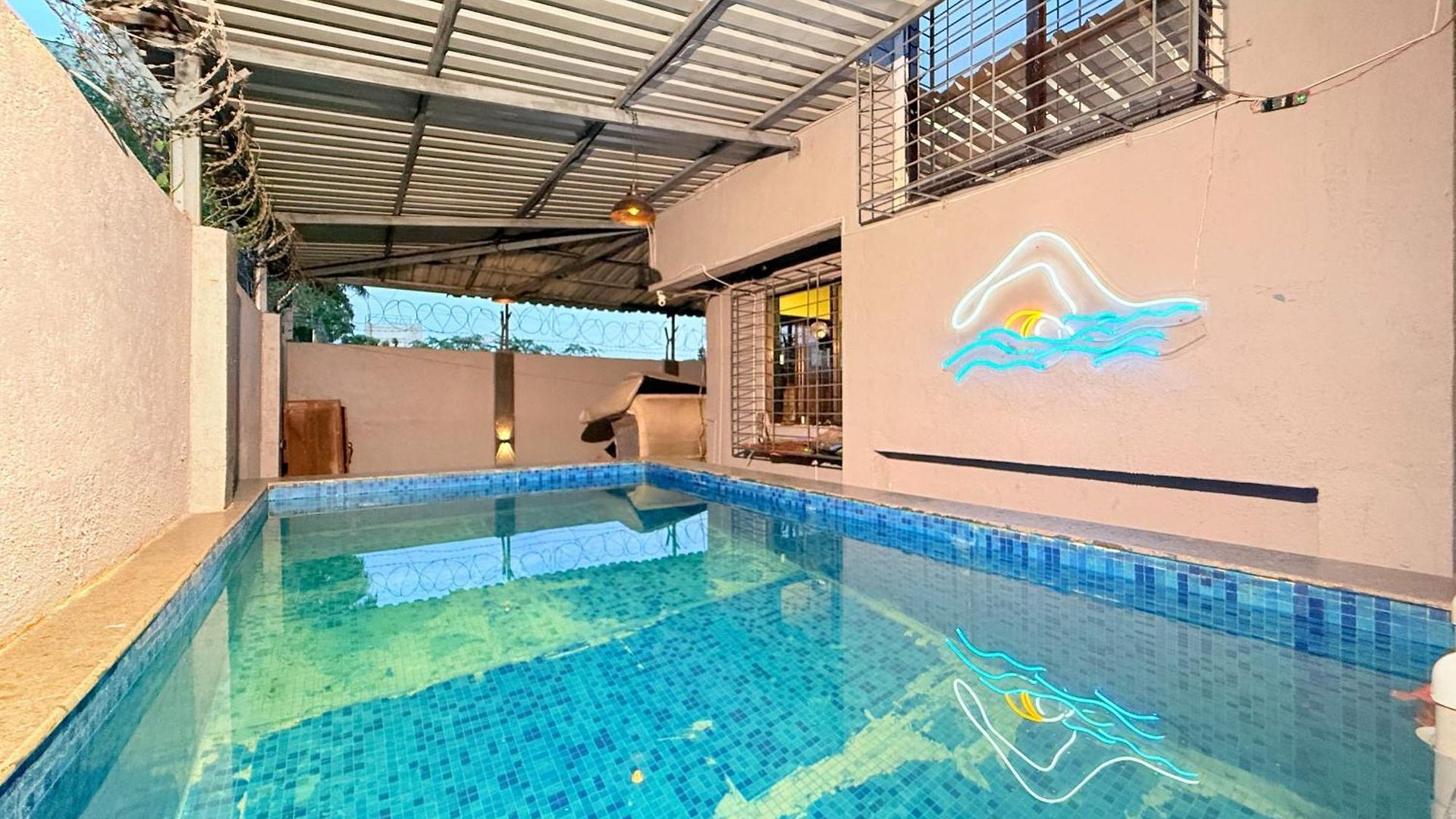 Hilltop Hideaway Party Friendly 4bhk Pool By Spacez * Mumbai