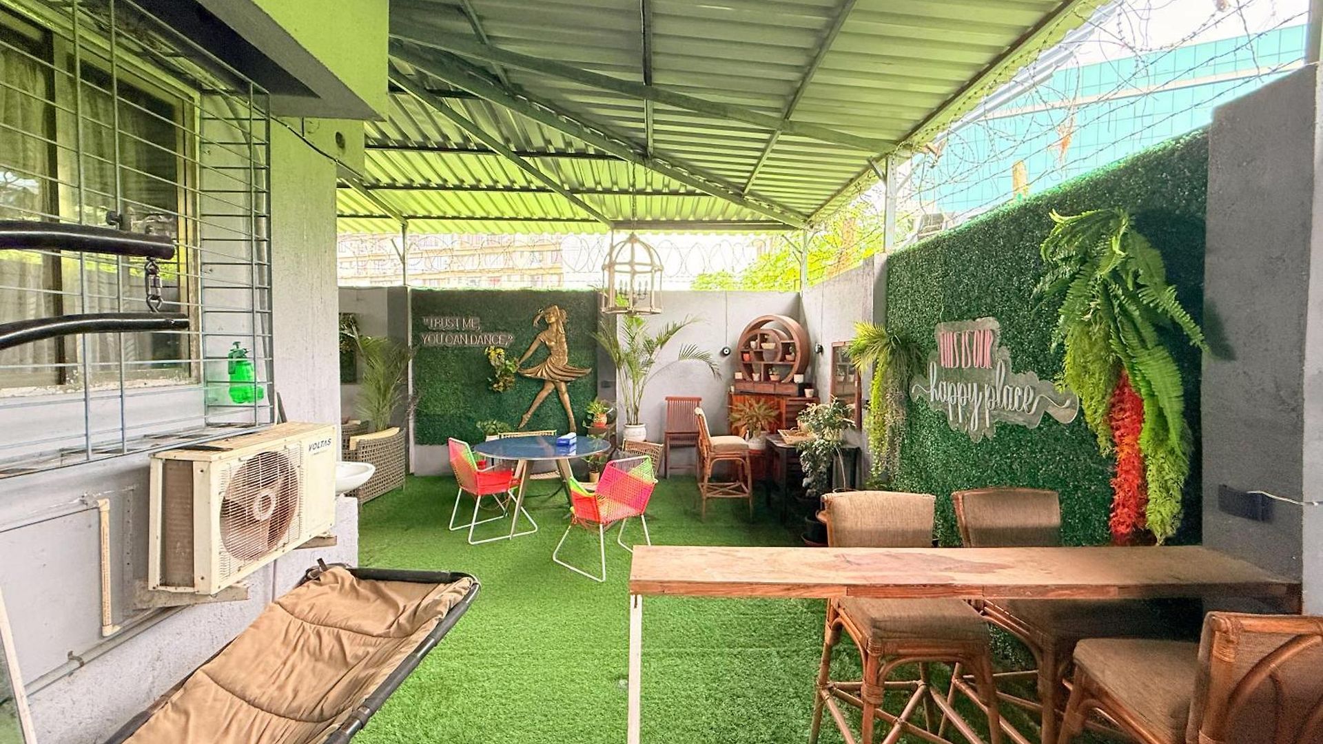 Villa Hilltop Hideaway Party Friendly 4bhk Pool By Spacez