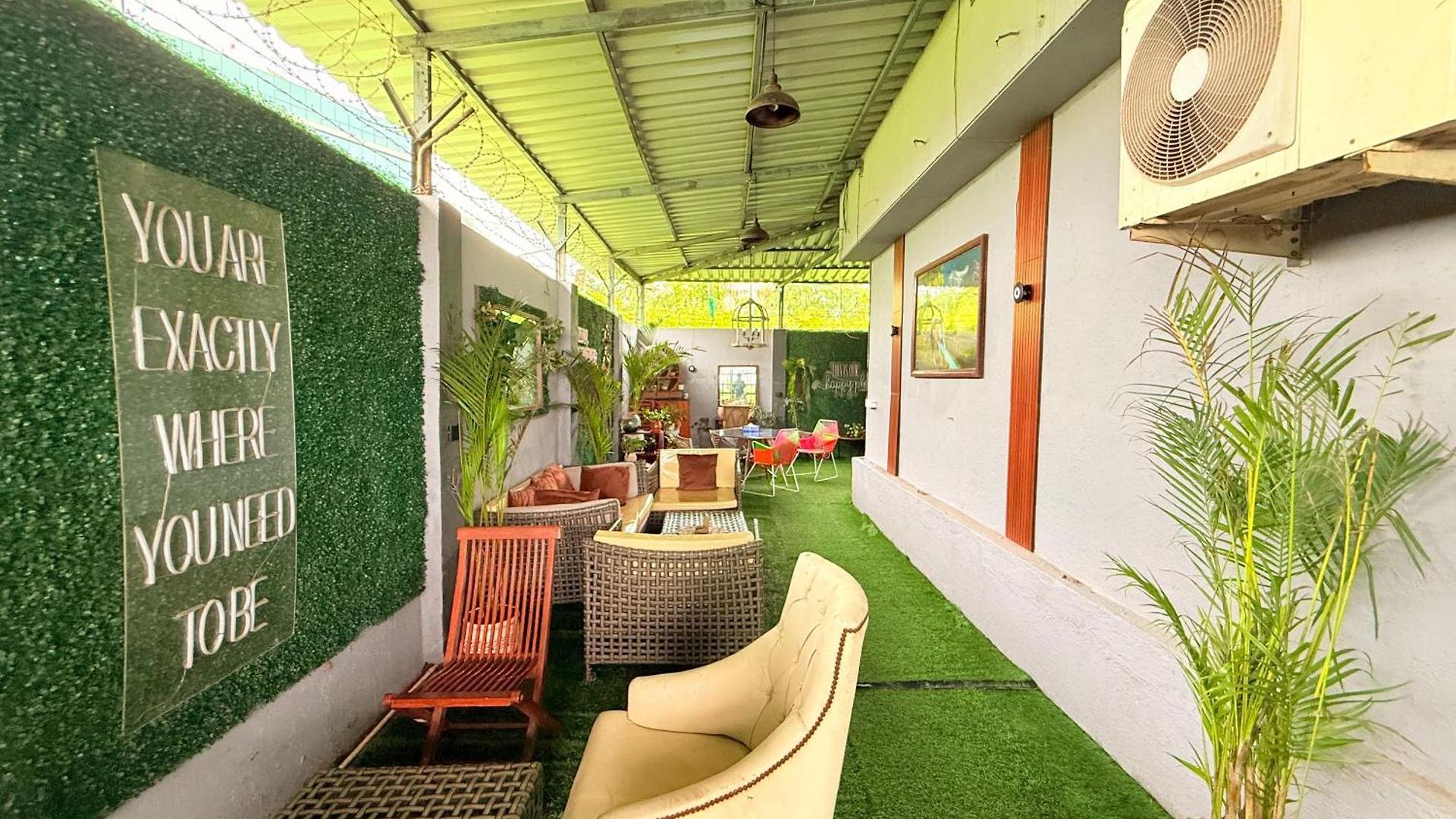 Villa Hilltop Hideaway Party Friendly 4bhk Pool By Spacez