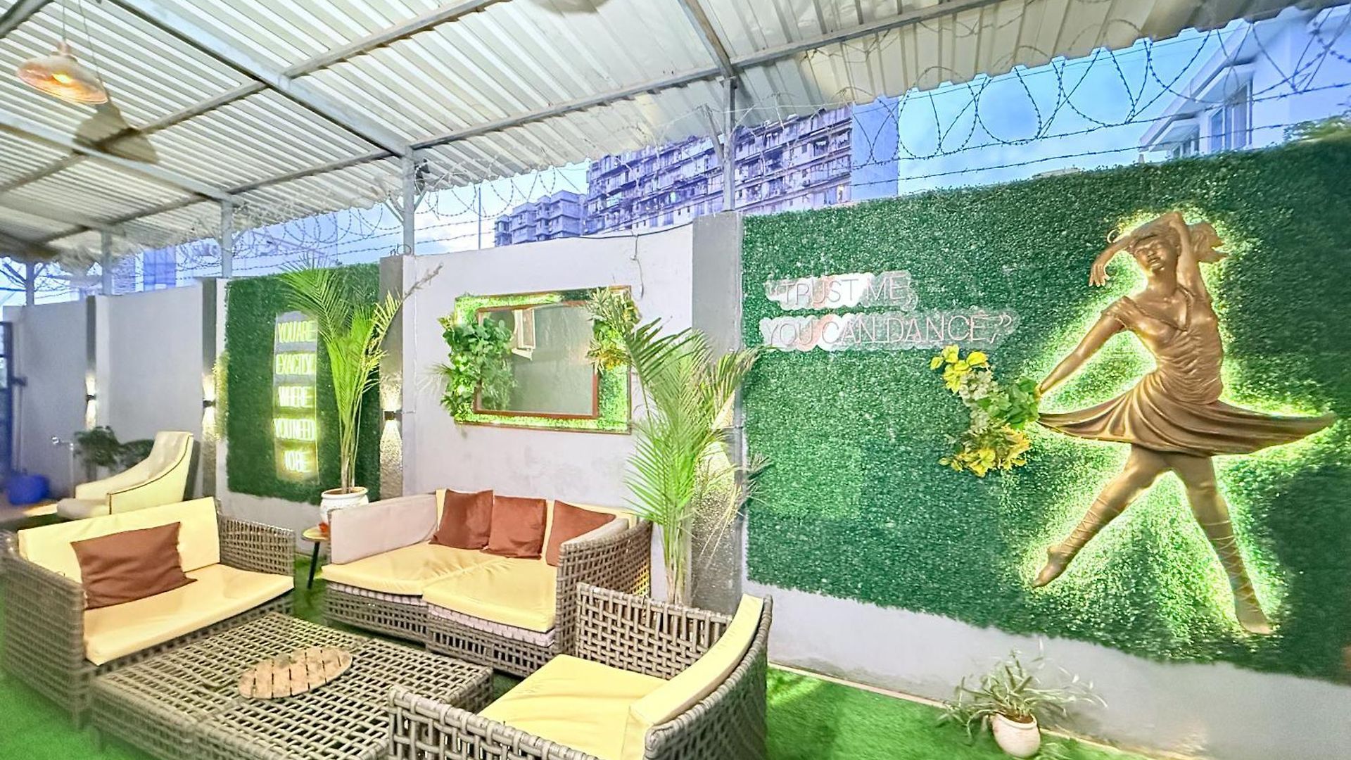 Hilltop Hideaway Party Friendly 4bhk Pool By Spacez Villa Mumbai