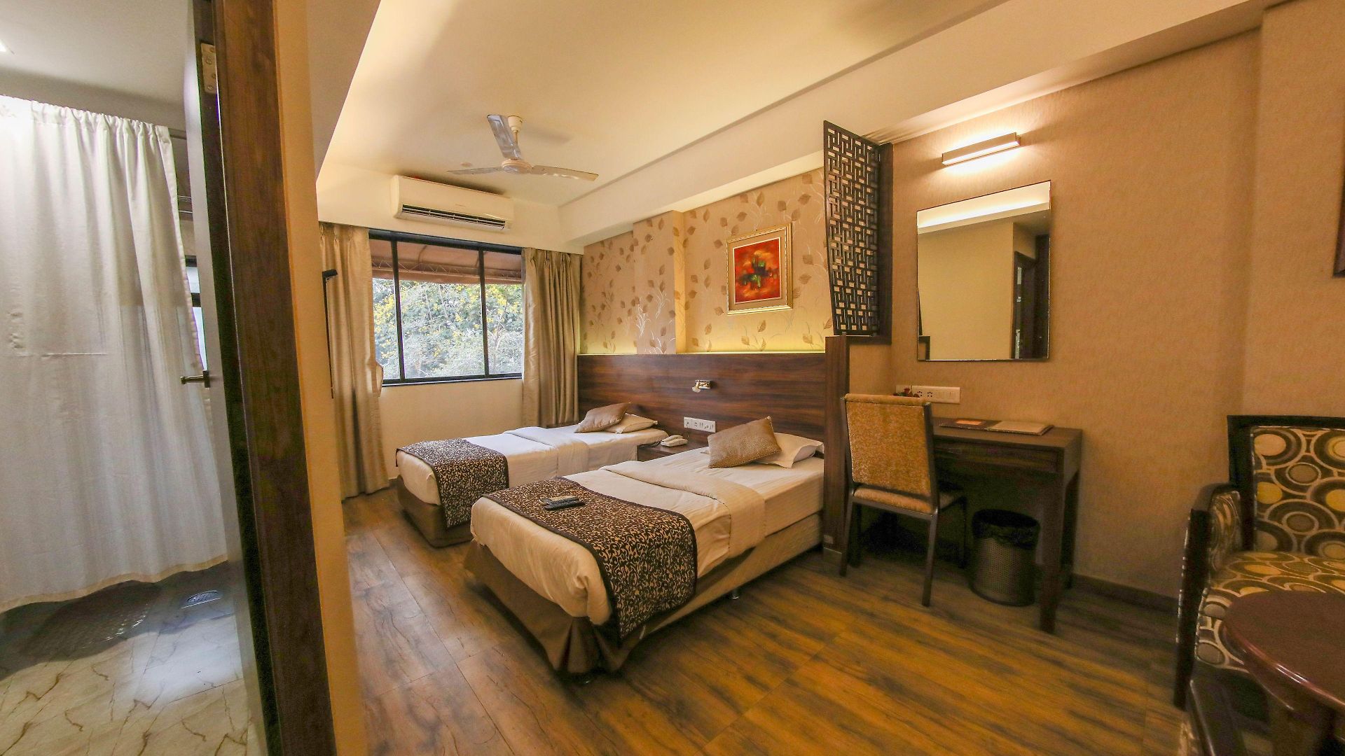 Maharana Chembur Hotel