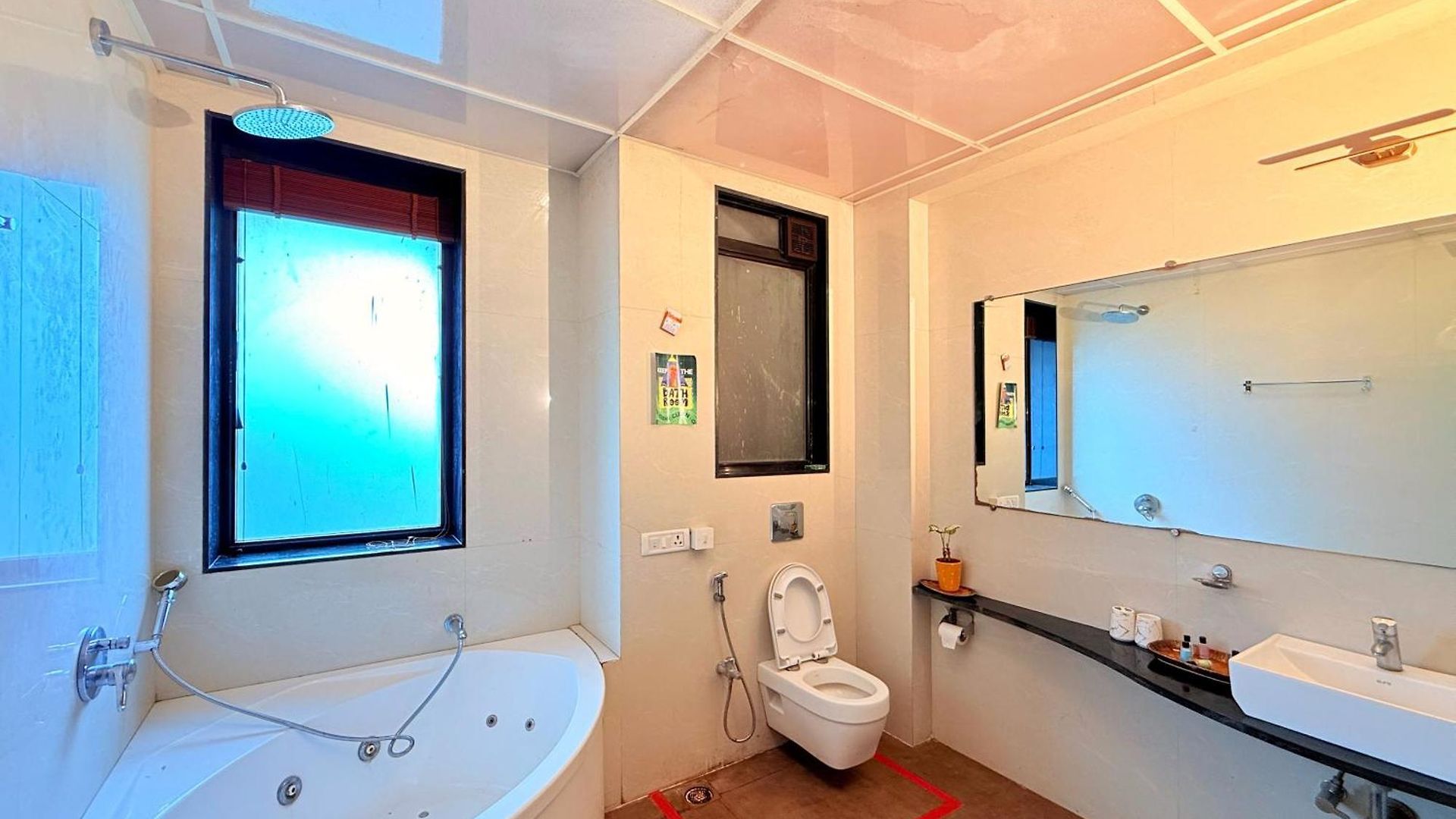 Hilltop Hideaway Party Friendly 4bhk Pool By Spacez Villa