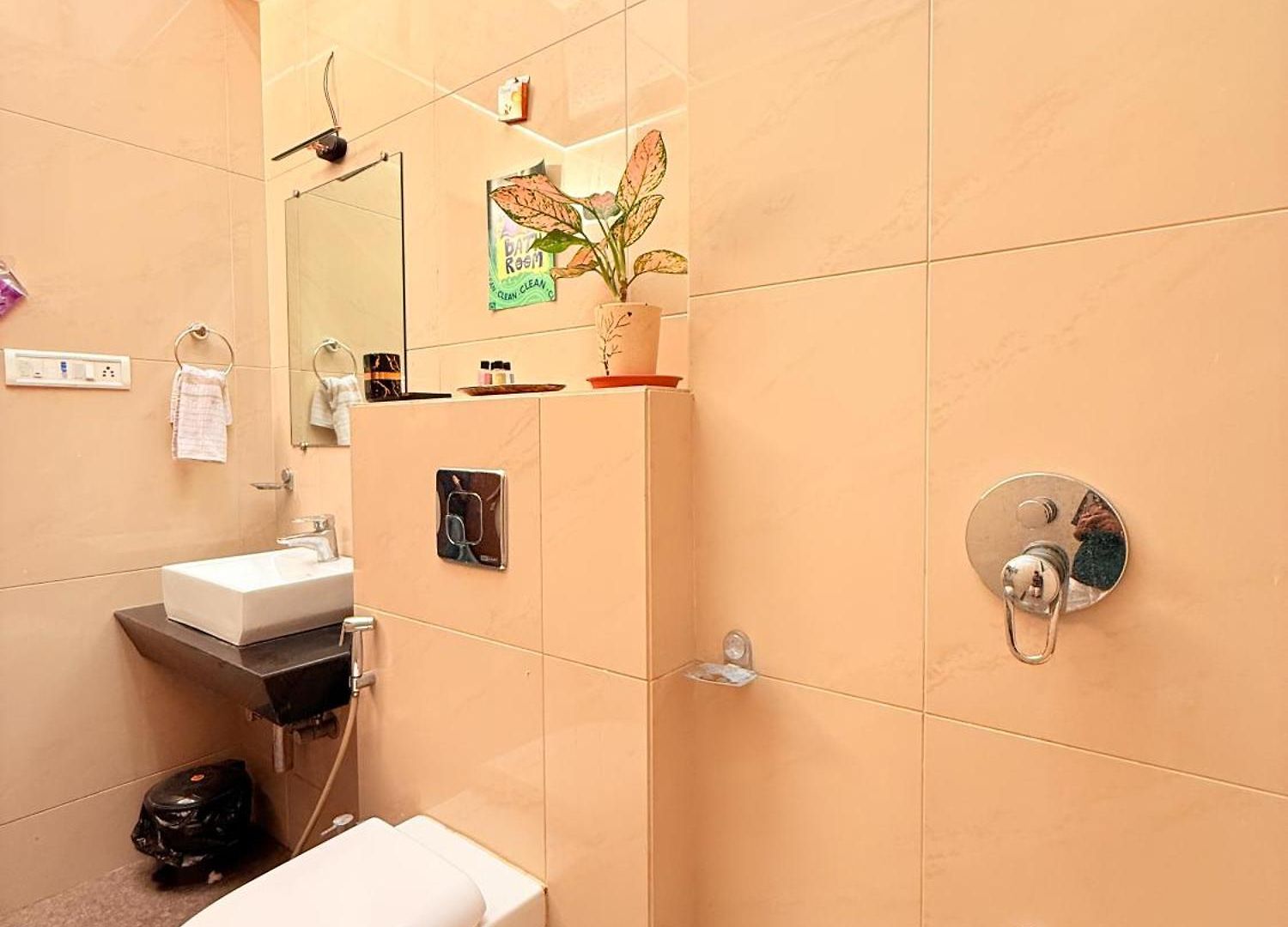 Villa Hilltop Hideaway Party Friendly 4bhk Pool By Spacez