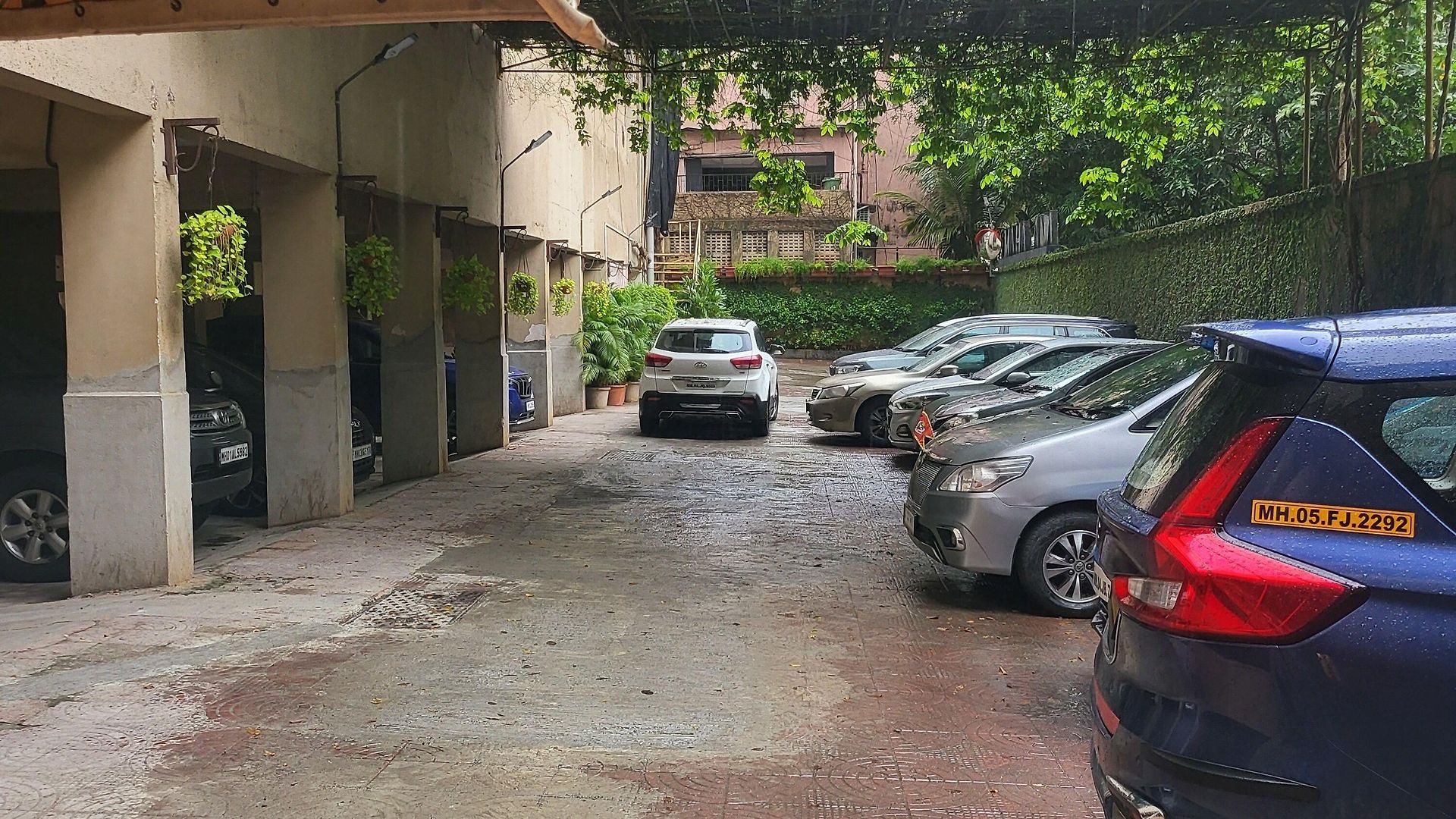Maharana Chembur 2*