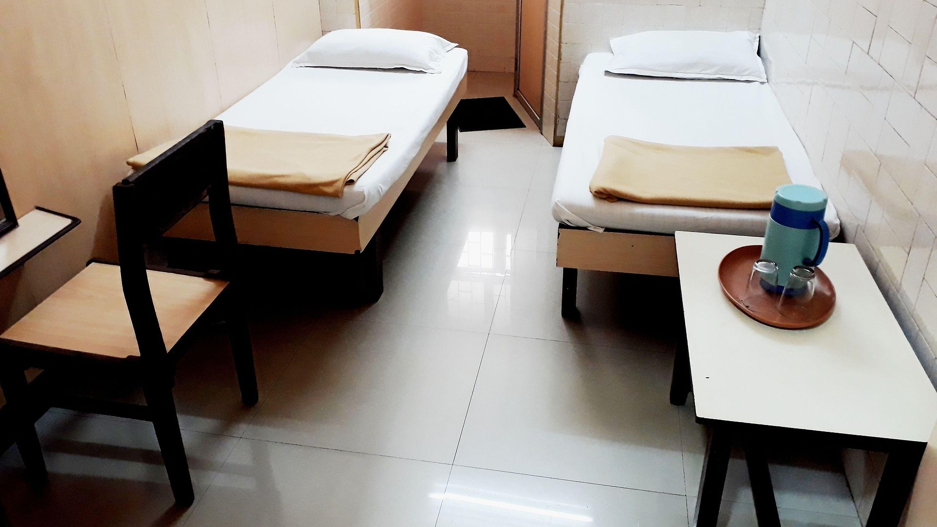 Milan Guest house Mumbai