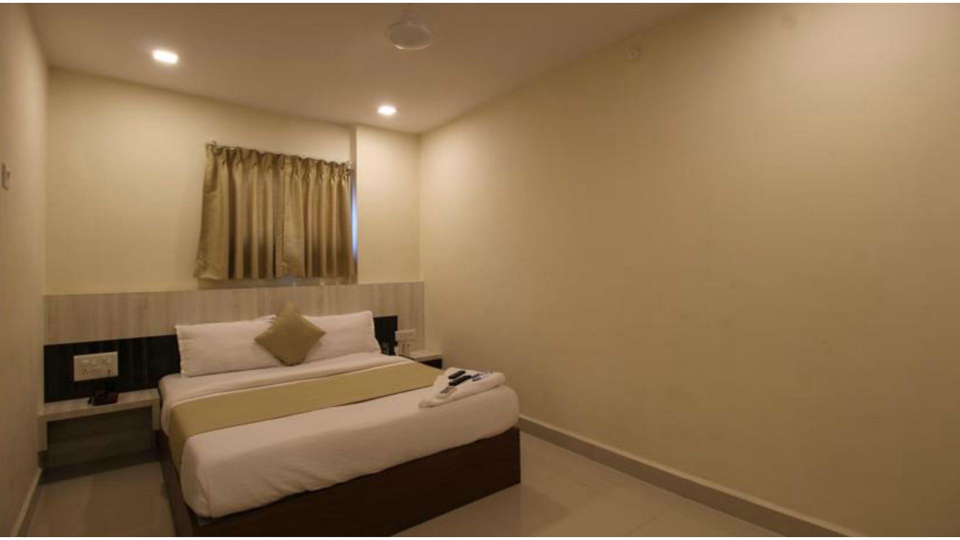 Via Ashir Guest house