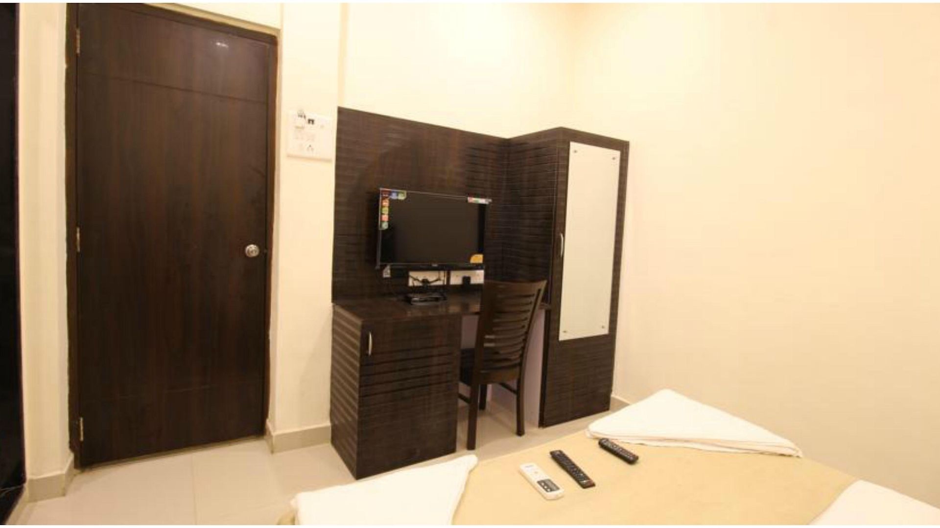 Via Ashir Guest house