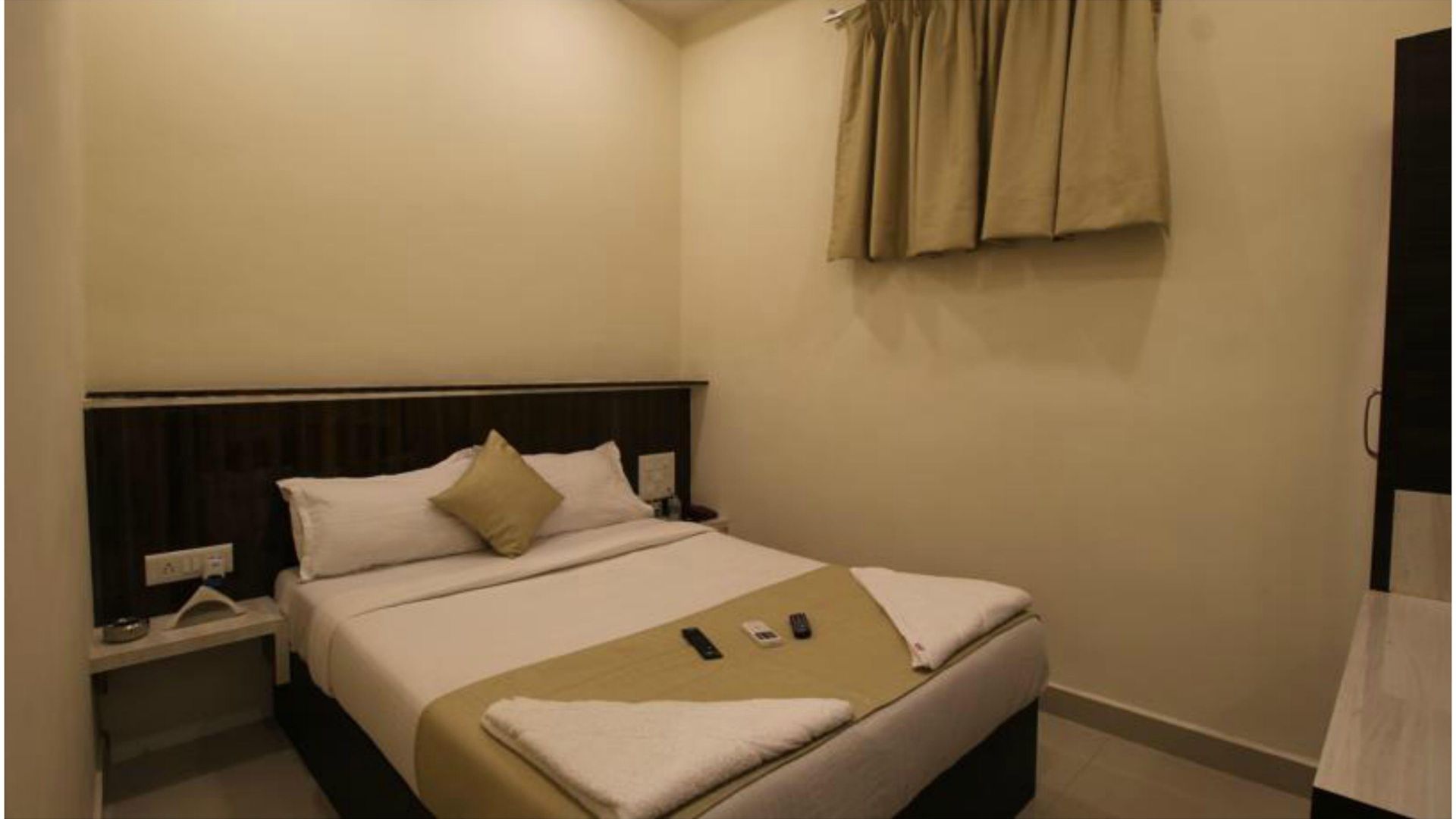 Via Ashir Guest house