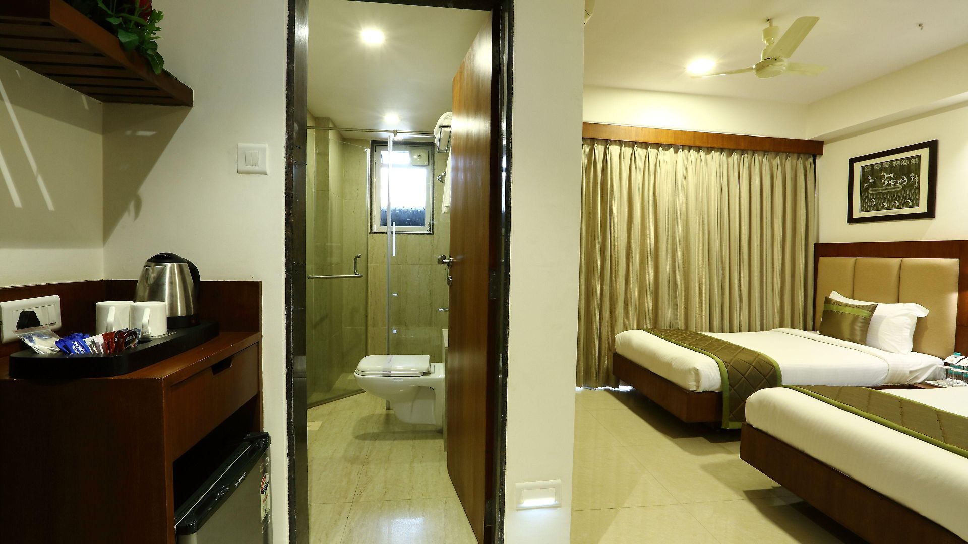The Altruist Andheri 3*