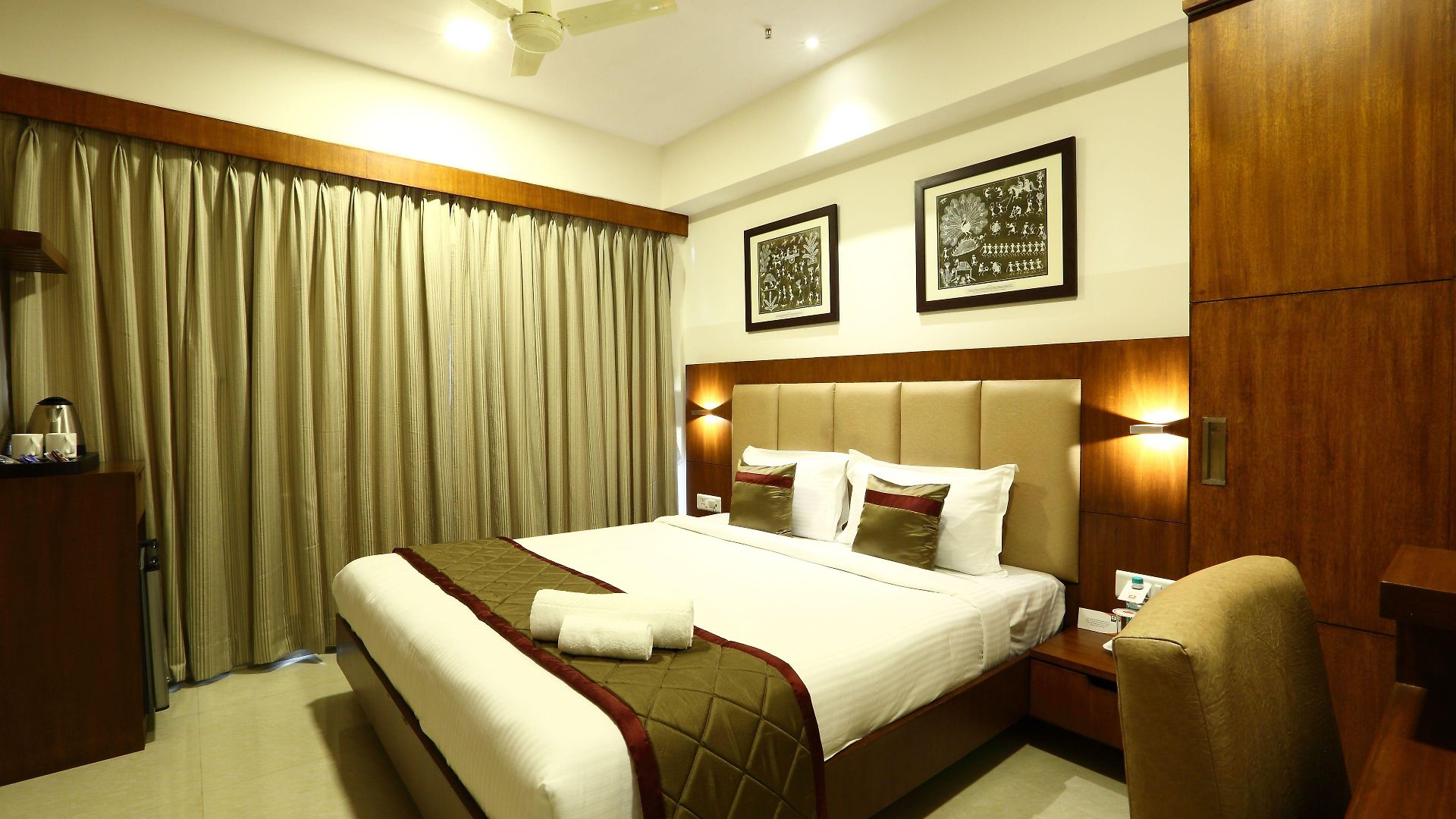 Hotel The Altruist Andheri