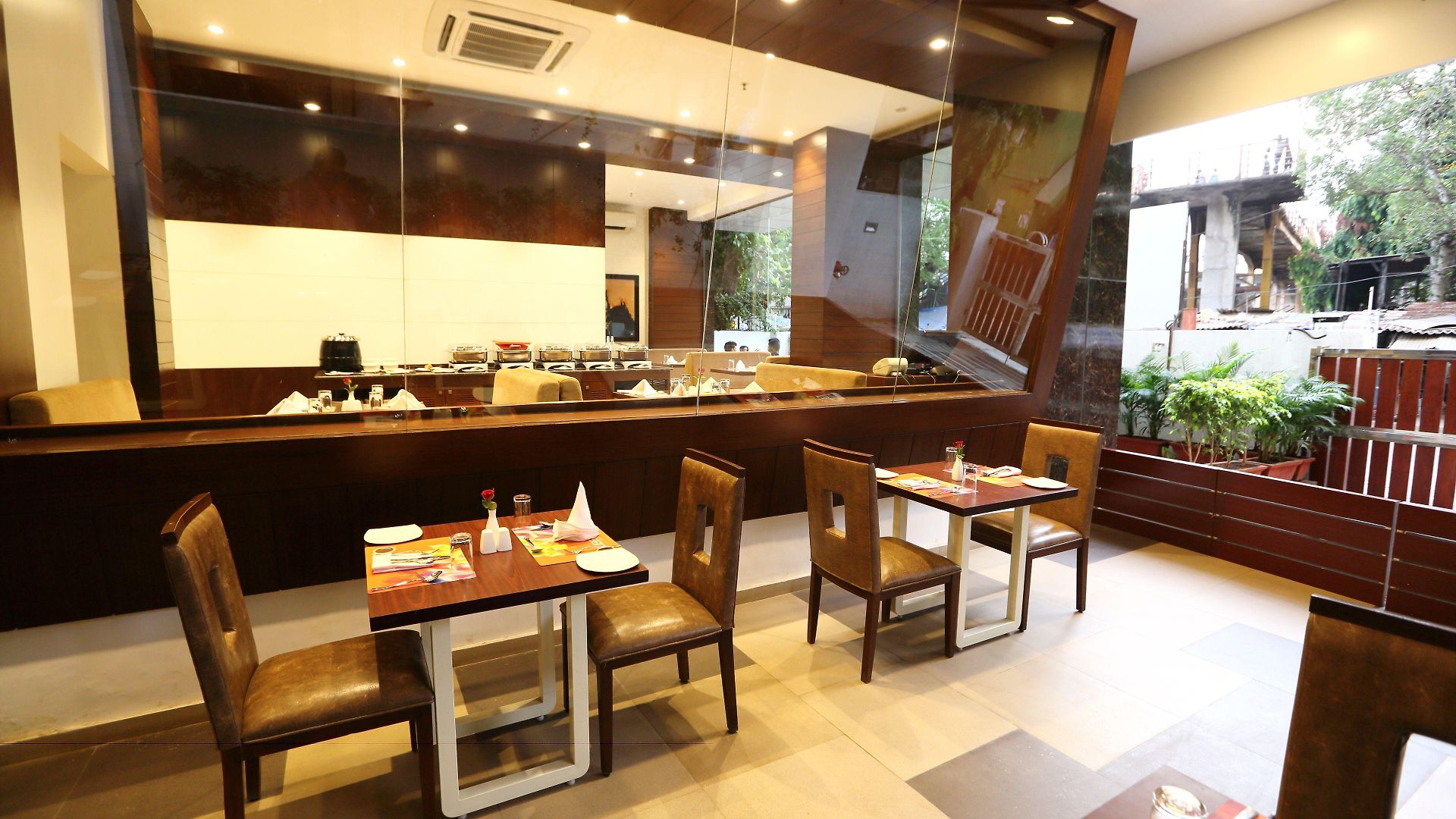 Hotel The Altruist Andheri