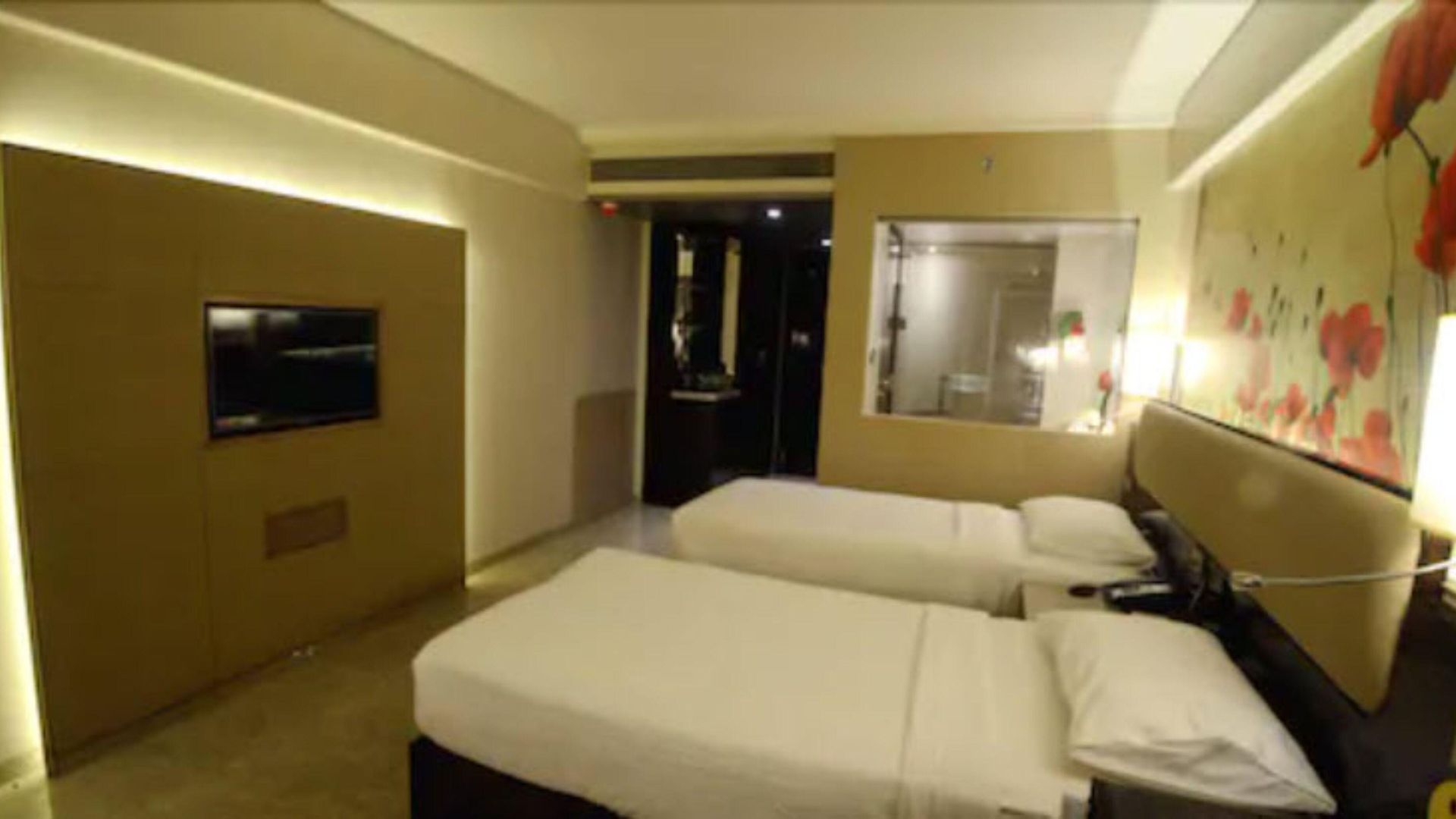Hotel Sai Palace Grand, Malad