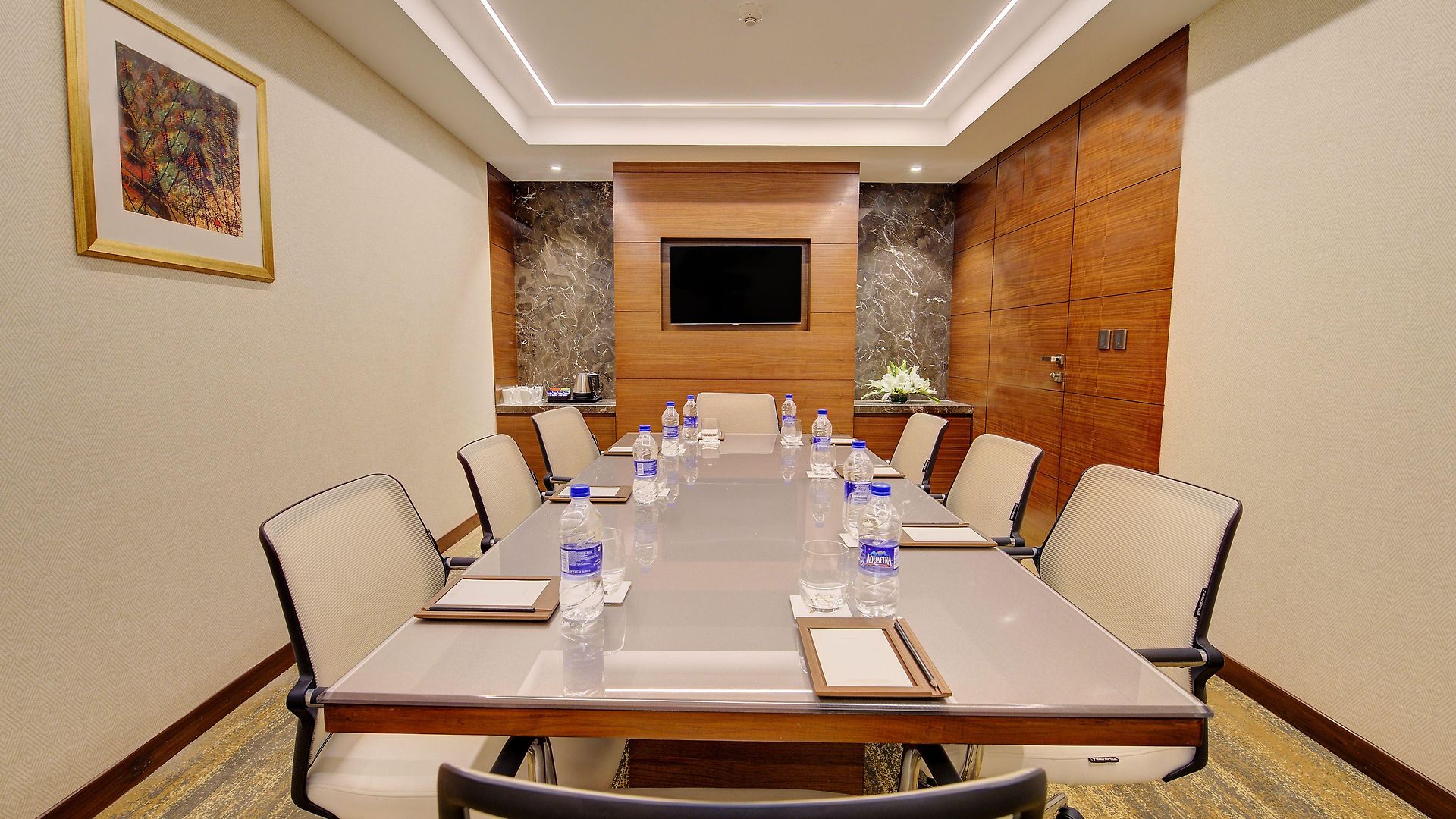 Hotel Niranta Transit Airport - At Arrivals Mumbai