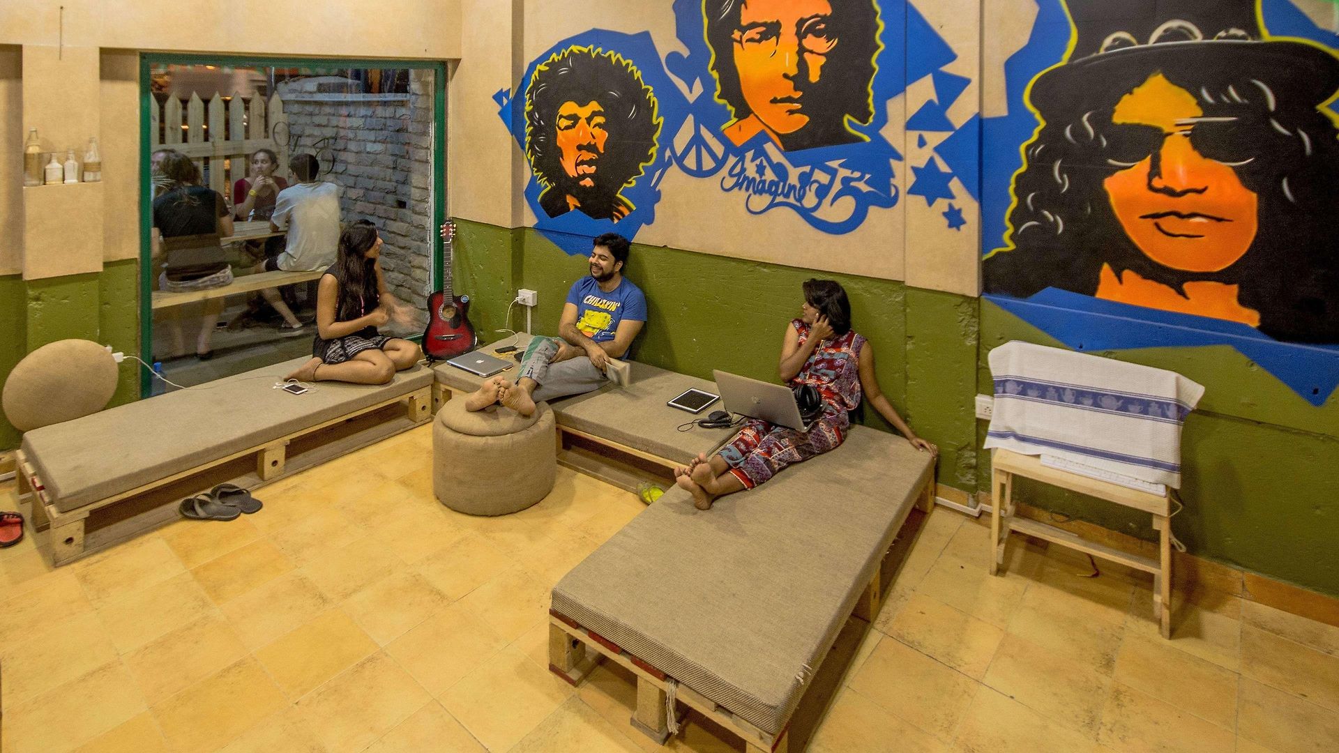 Backpackers Villa Mumbai Hostel *