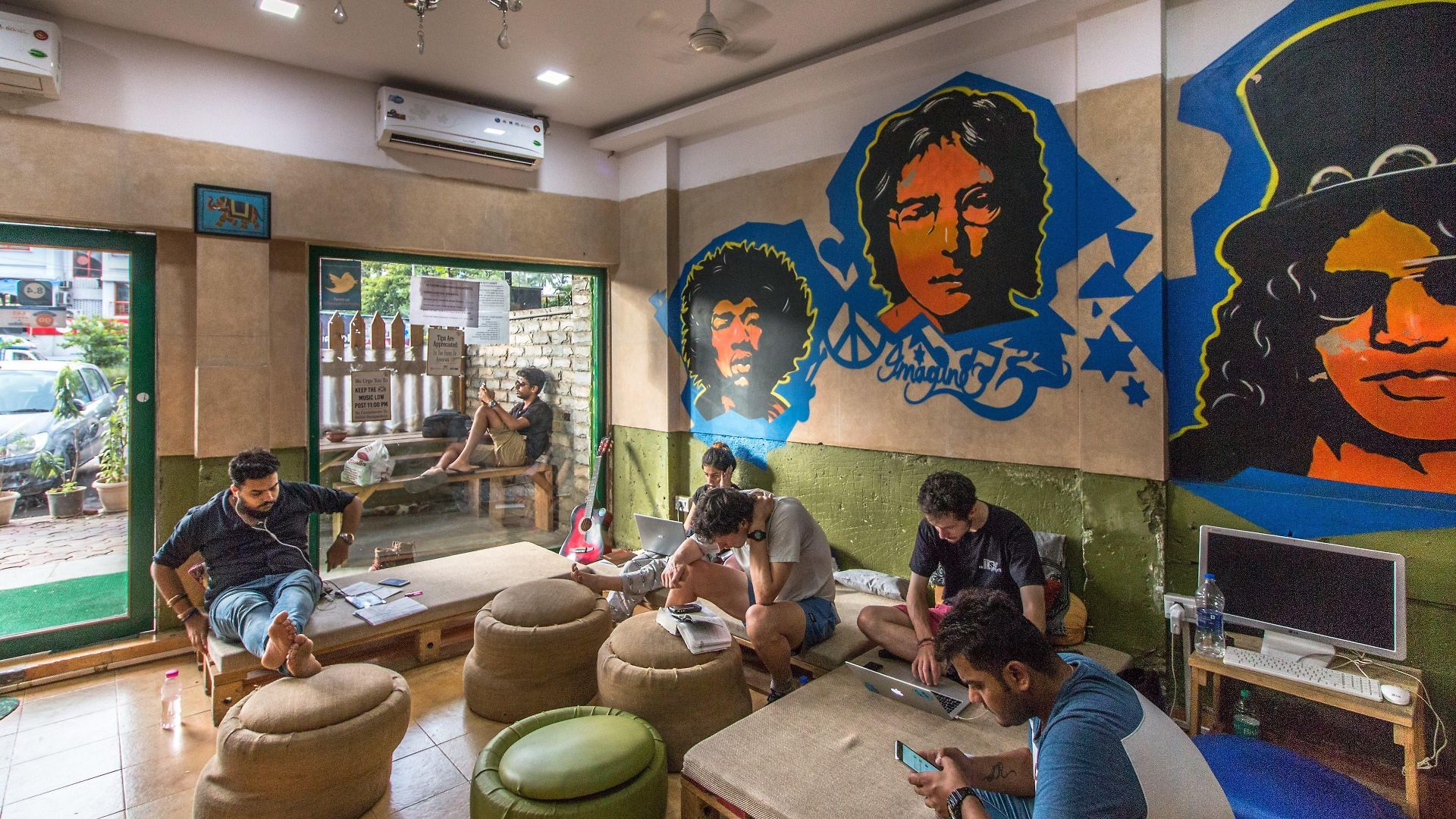 Backpackers Villa Mumbai Hostel Mumbai
