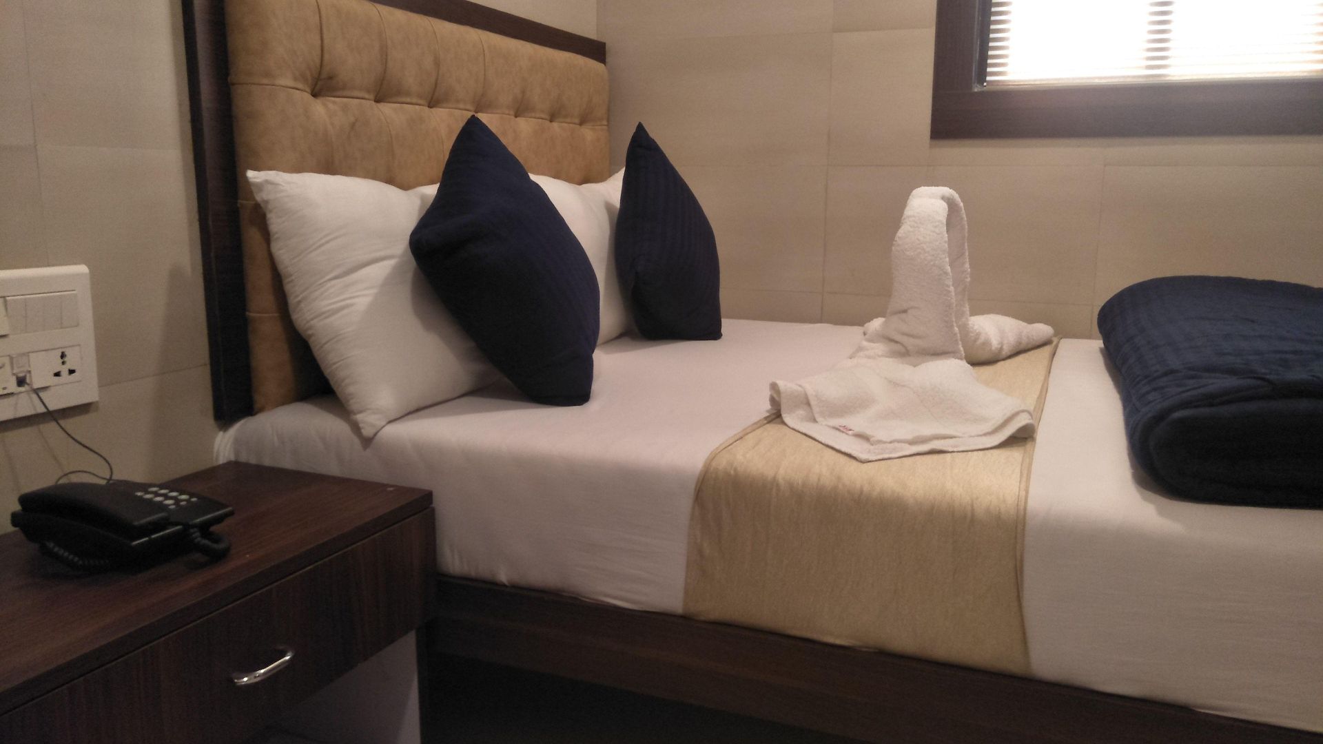 Hotel Avenue Residency 2*