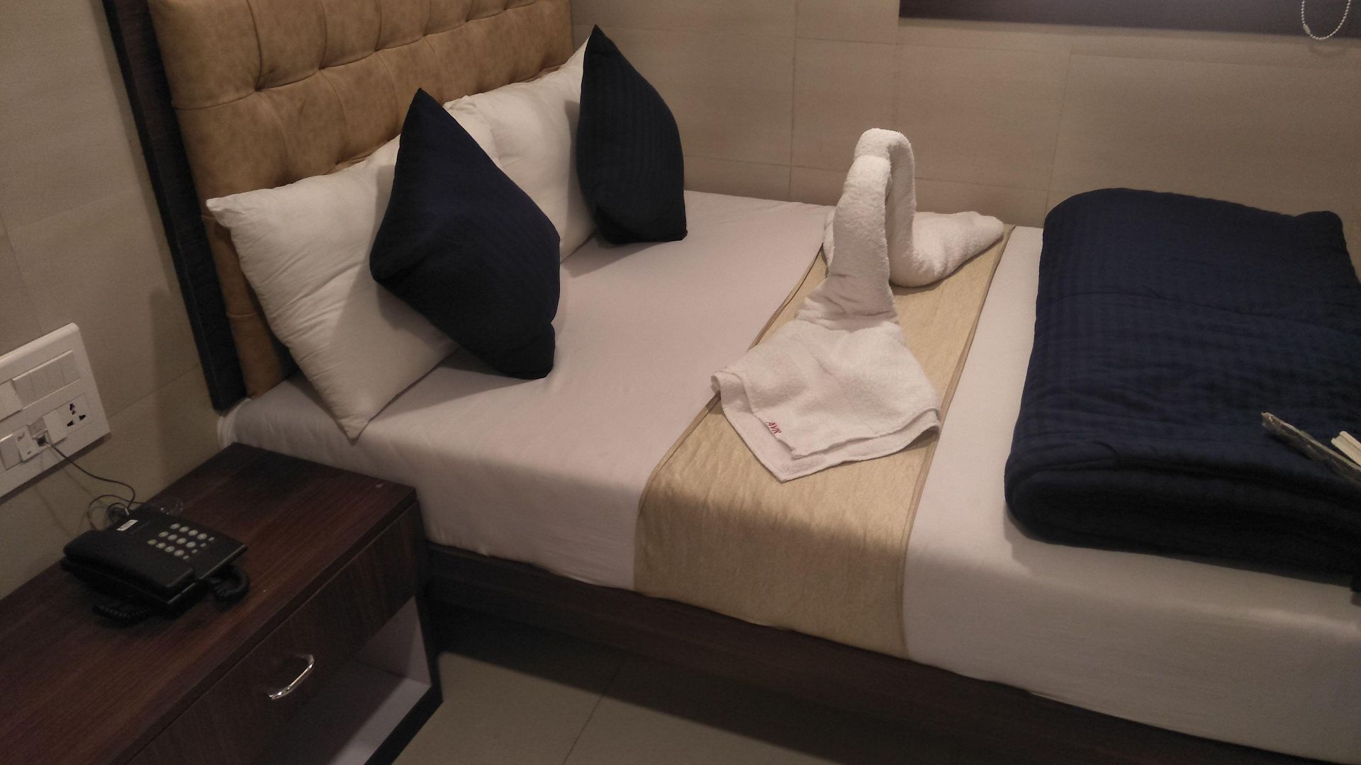 Hotel Avenue Residency 2*