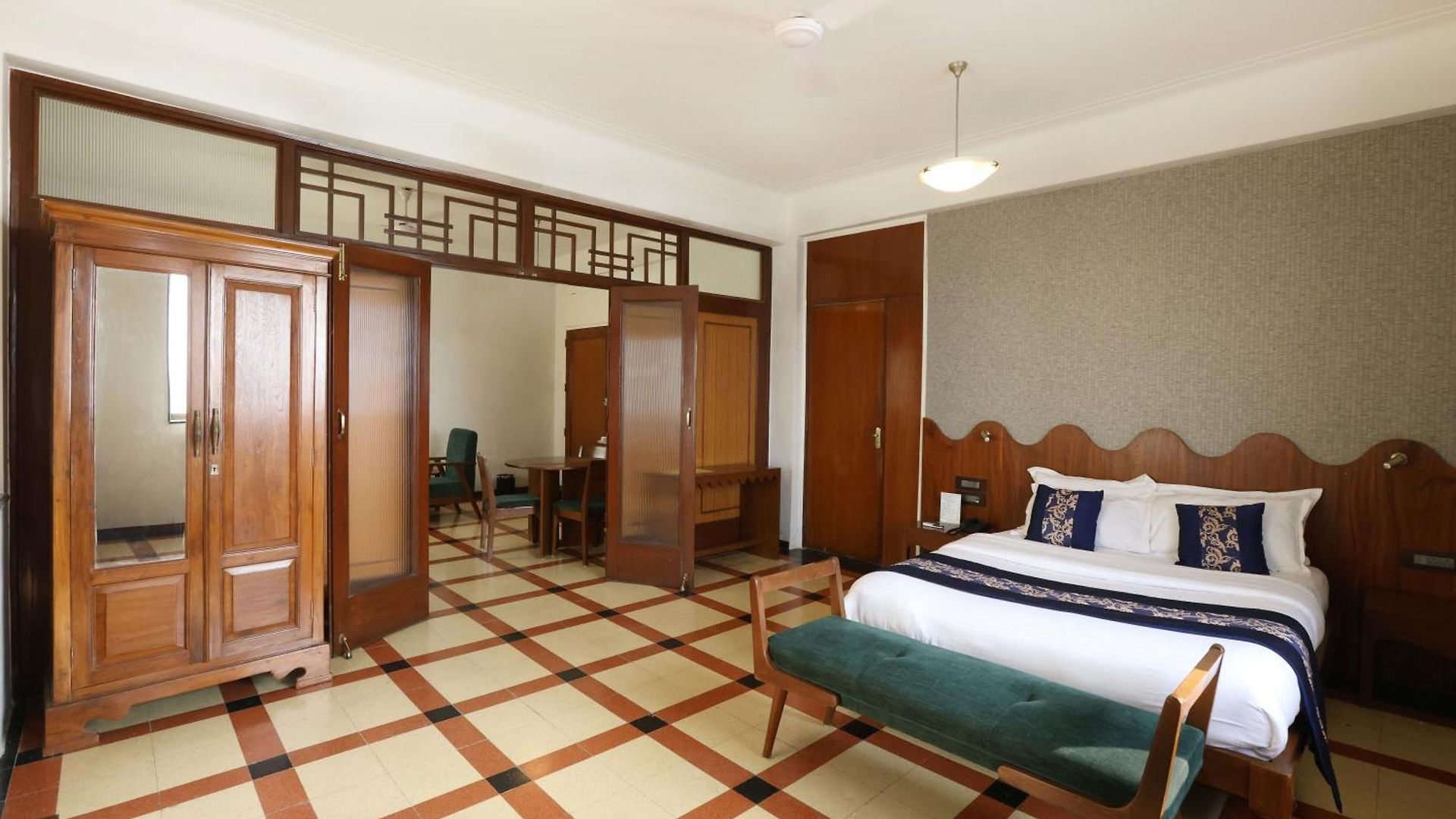 Sea 3* Mumbai