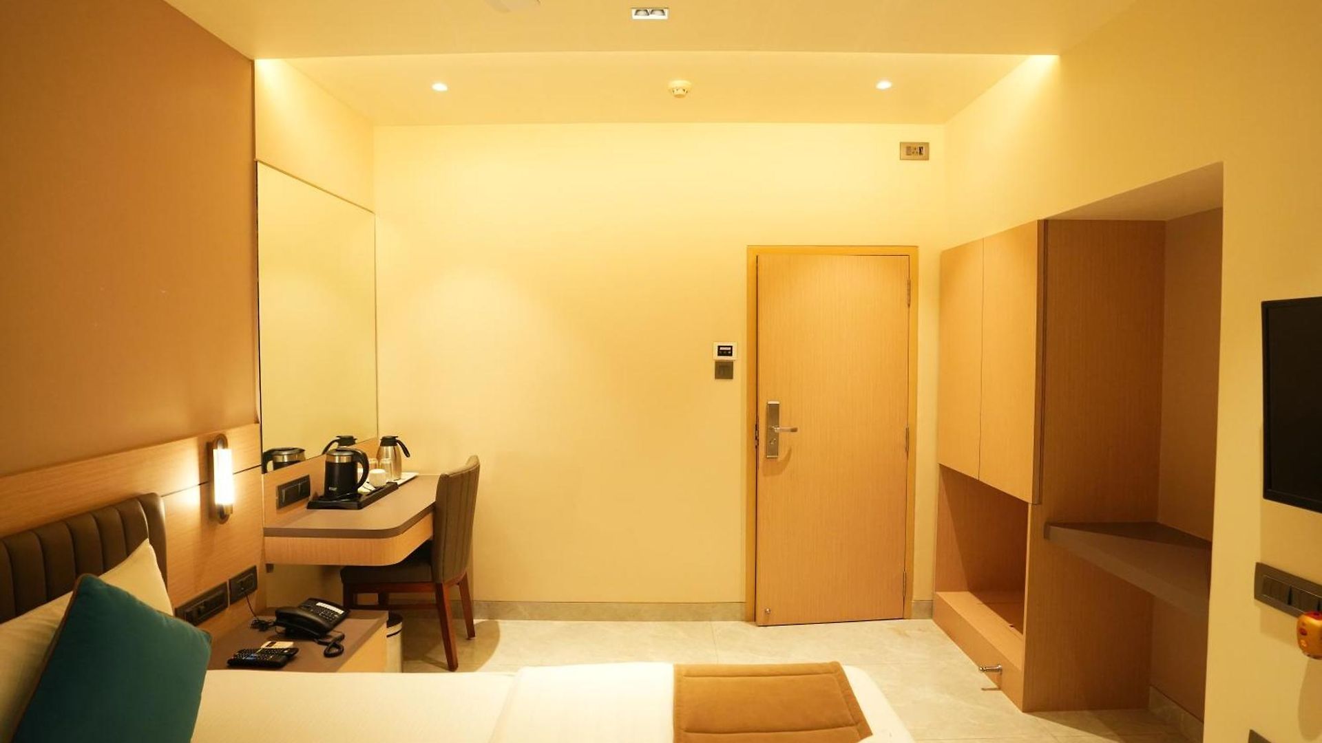 Rama Krishna Bed & Breakfast Mumbai