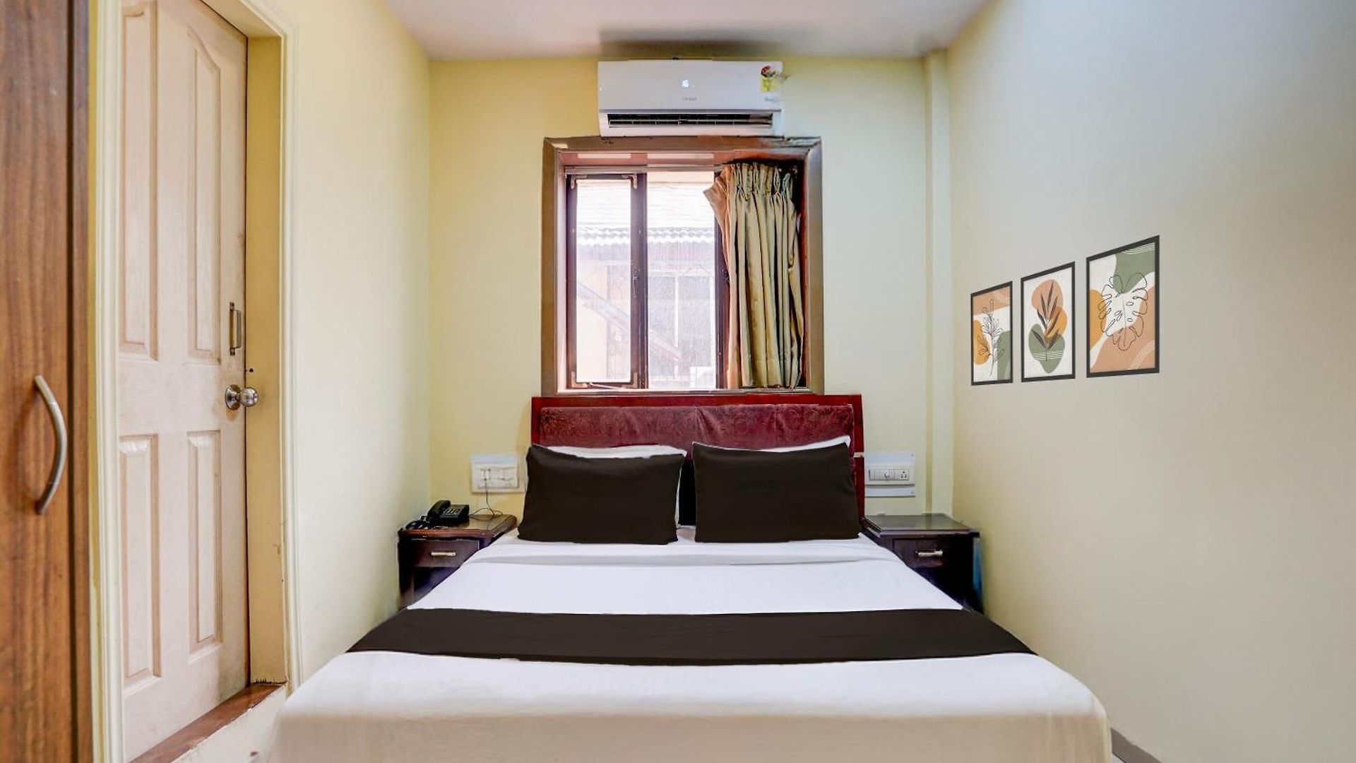 O Gold Coast Hotel 2*