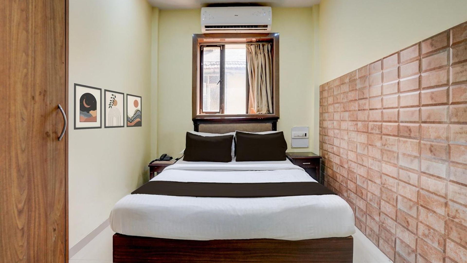 O Gold Coast Hotel 2*