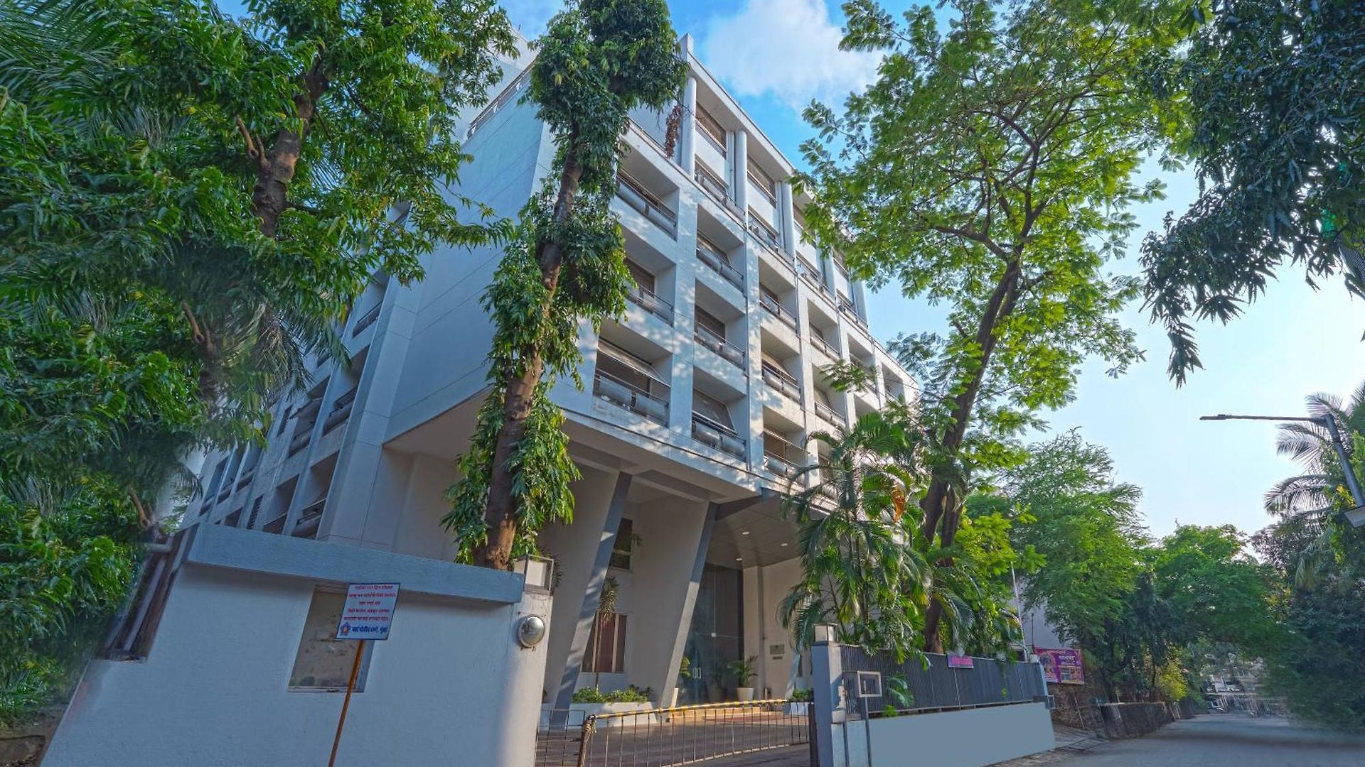 Hotel Asar Landmark International Airport By Orion Mumbai