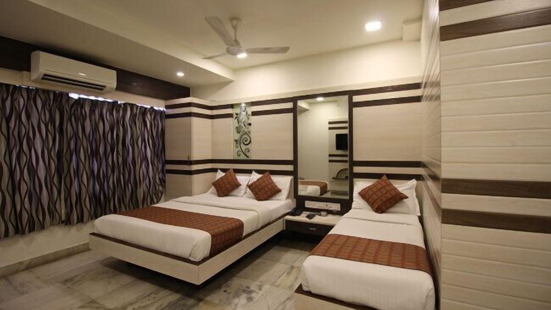 Oc Residency Hotel Mumbai