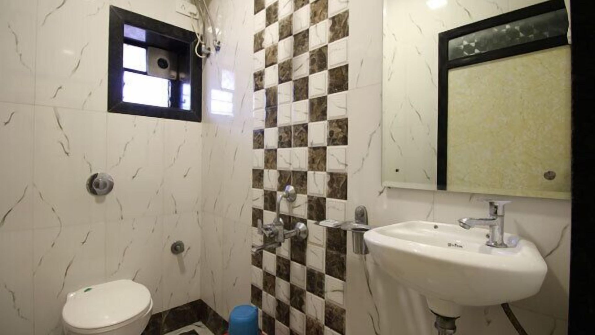 Hotel Oc Residency