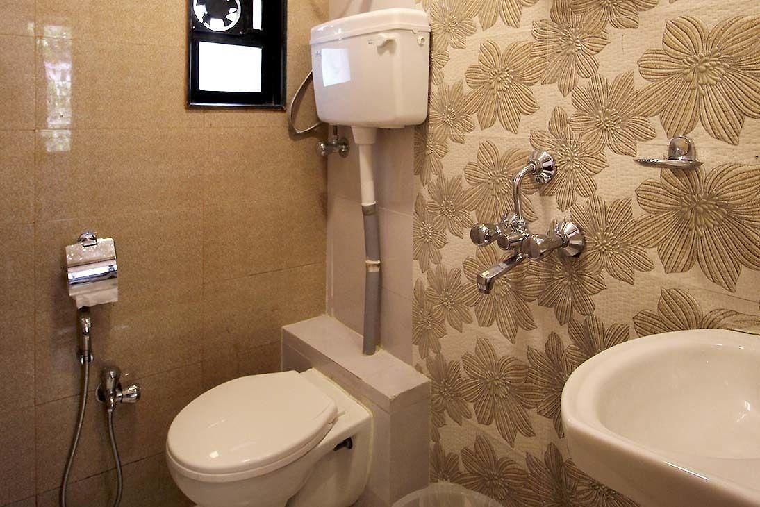 Golden Residency Hotel 2*