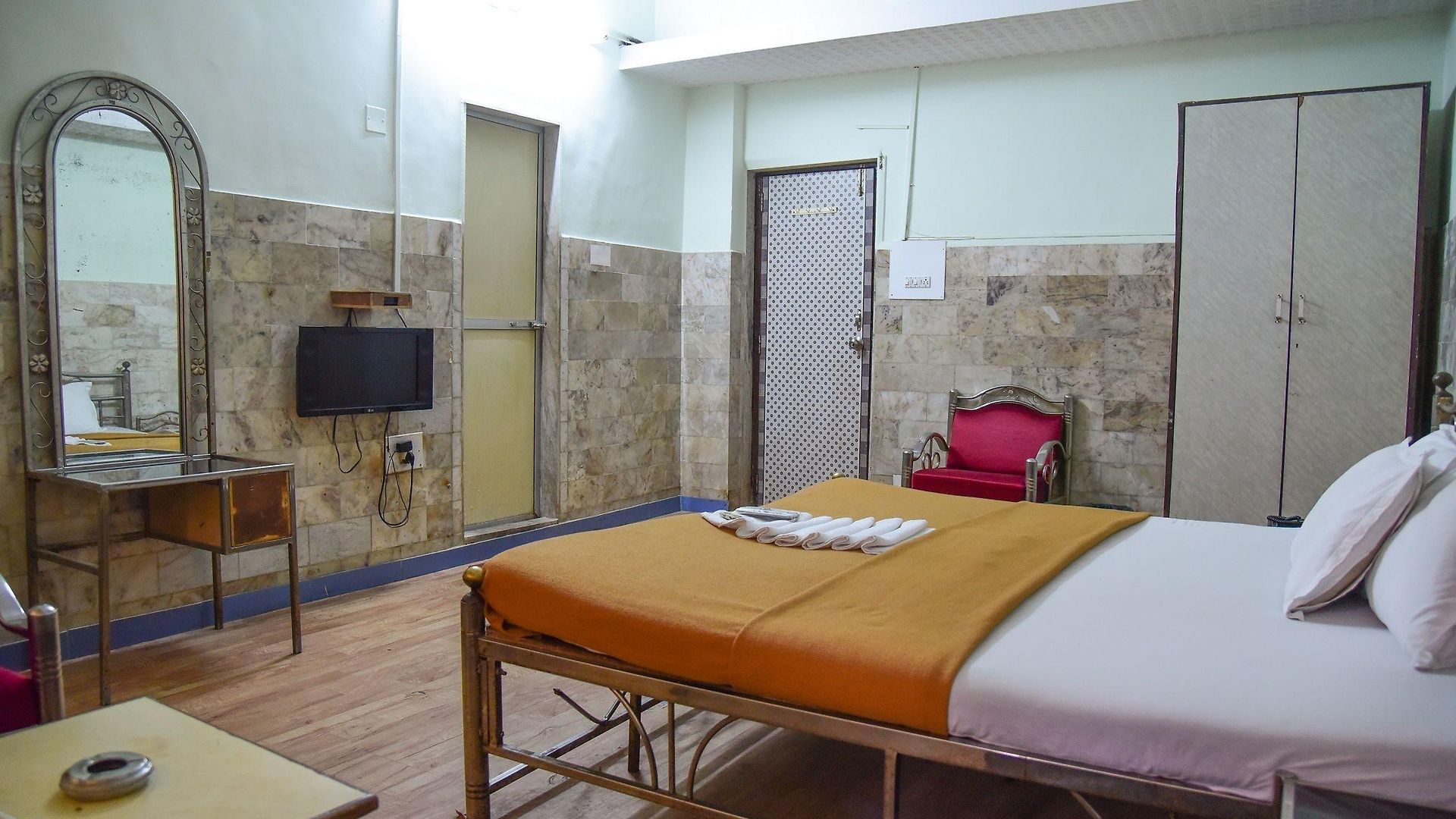 Evergreen Hotel 2*