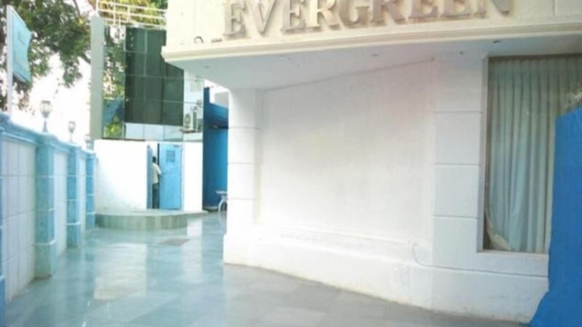 Hotel Evergreen 2*
