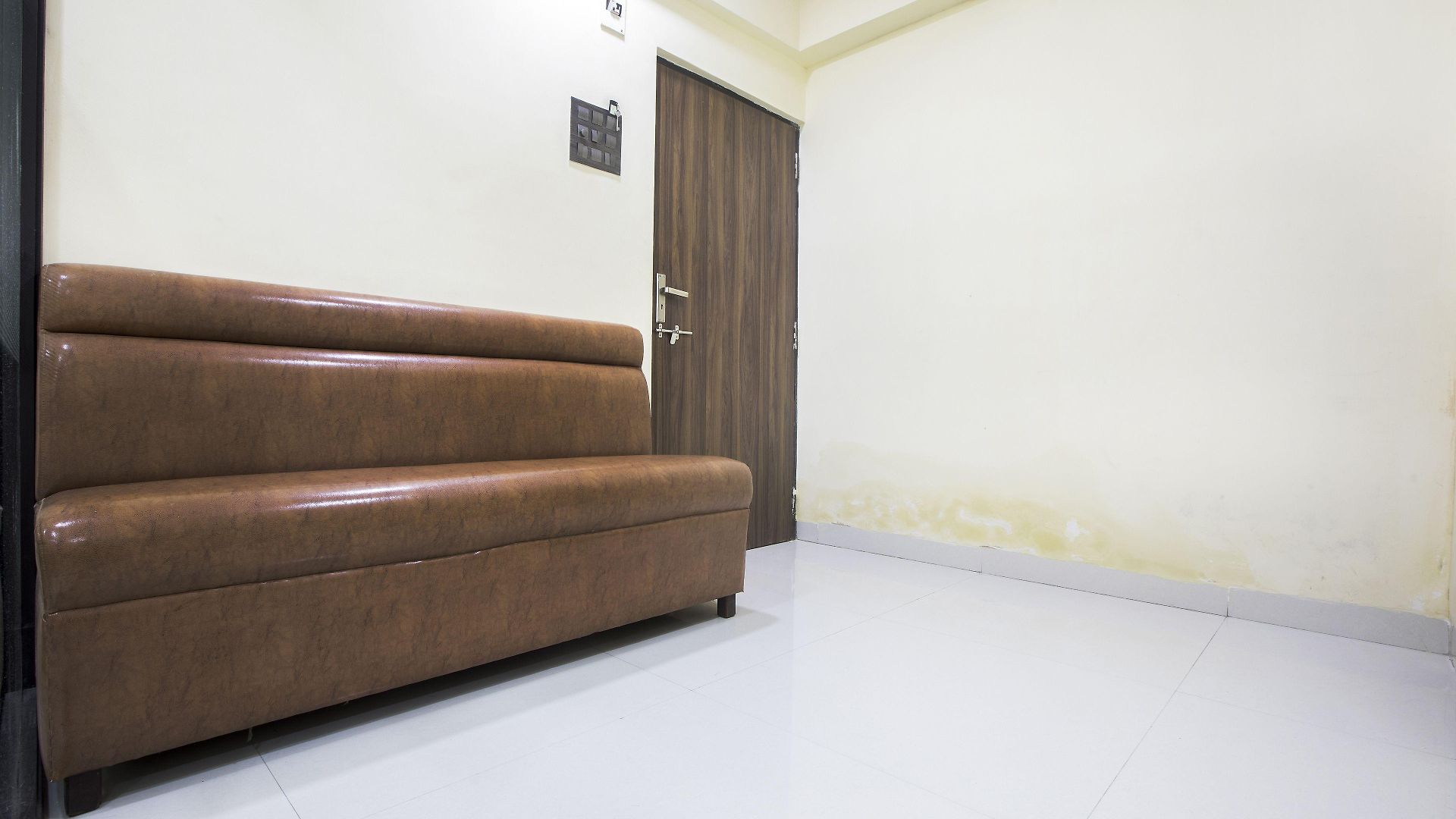 Oyo 23656 Parimeet Hotel