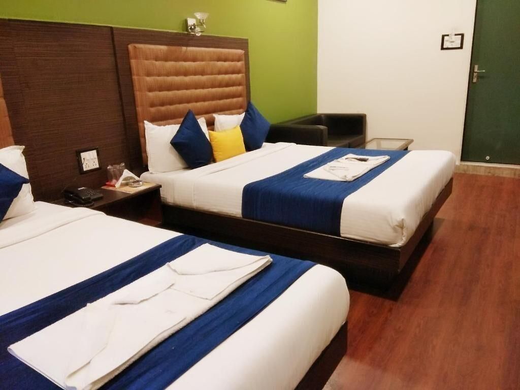 Aksa Powai *