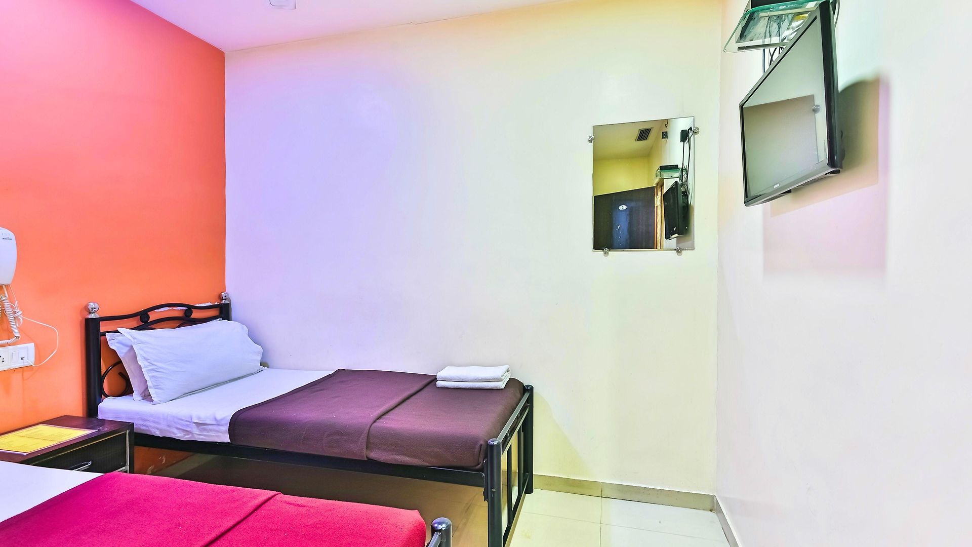 Decent Inn