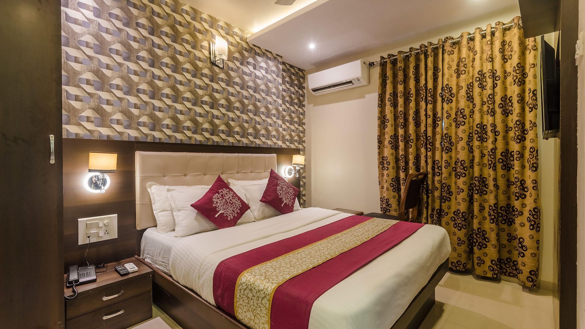 Hotel Liberty Plaza 3*