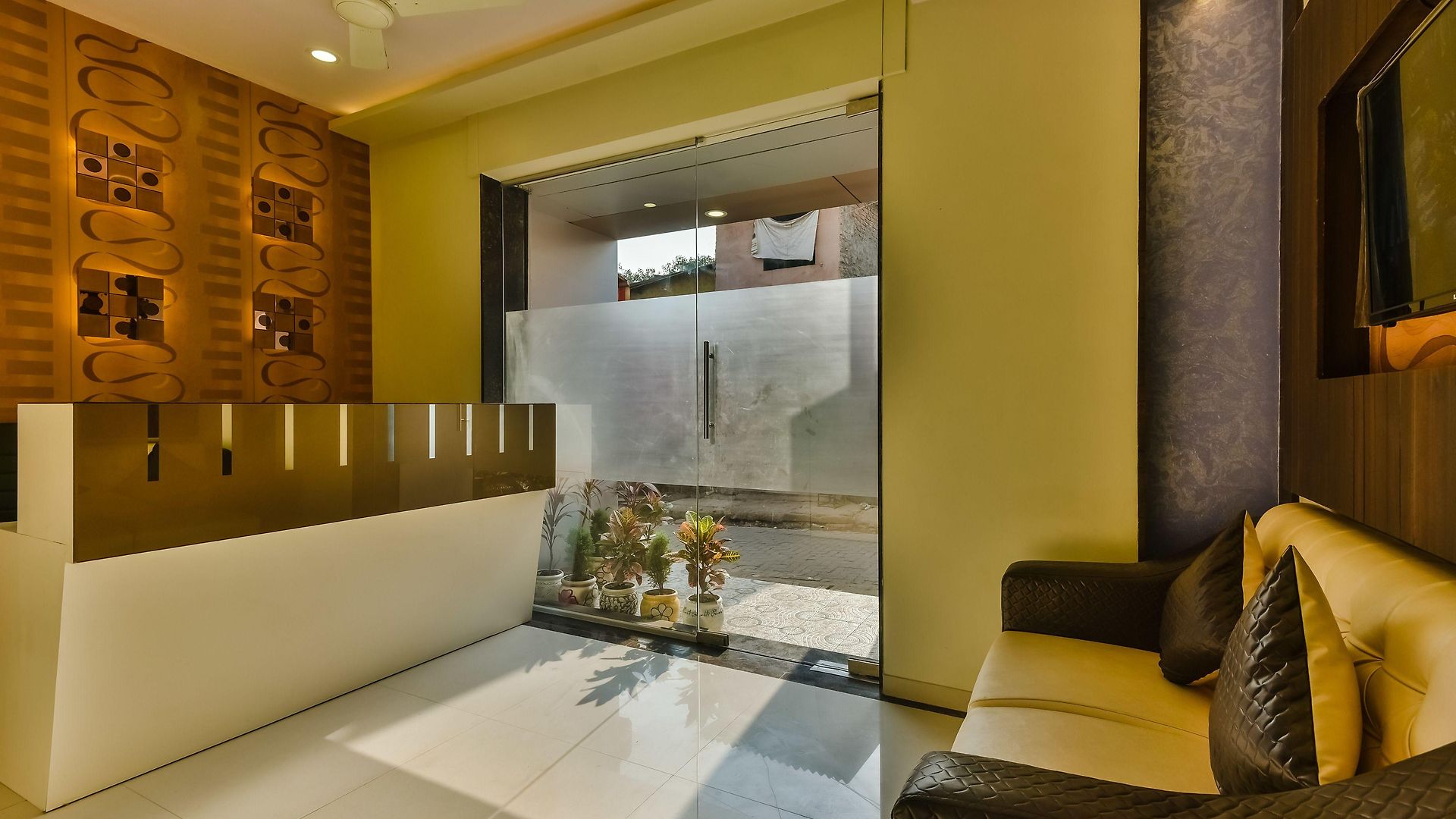 Liberty Plaza 3*
