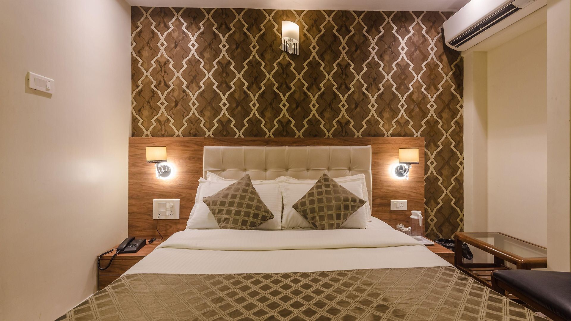 Liberty Plaza Hotel 3*