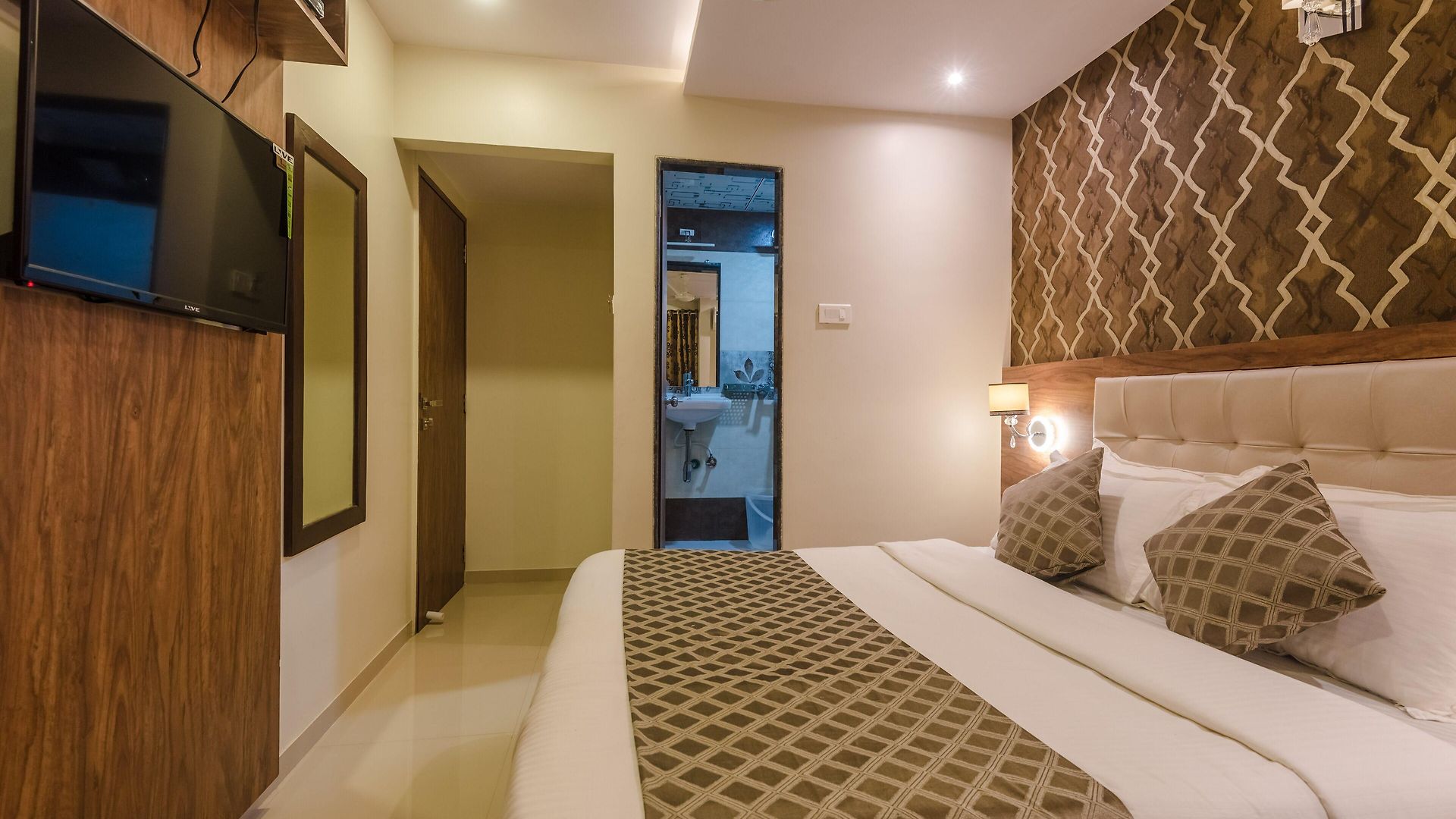 Hotel Liberty Plaza Mumbai