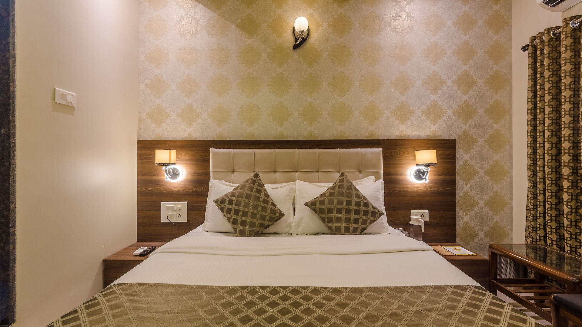 Liberty Plaza Hotel