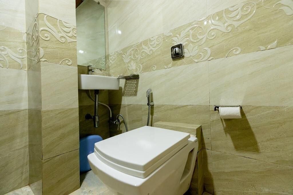 A. K. International - Hotel